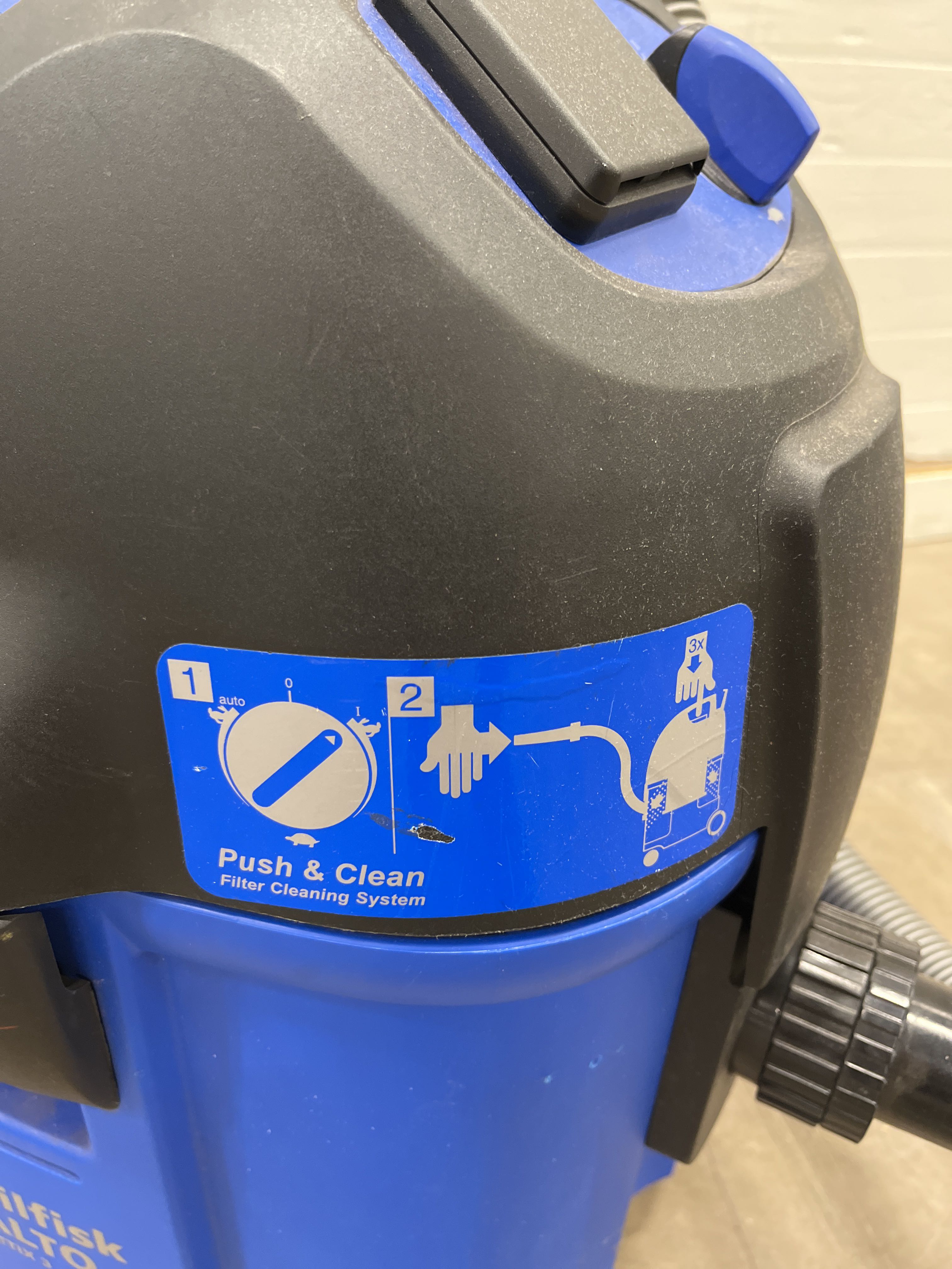 Rough vacuum cleaner Alto Attix 3 PS Auction We value the future Largest in net auctions