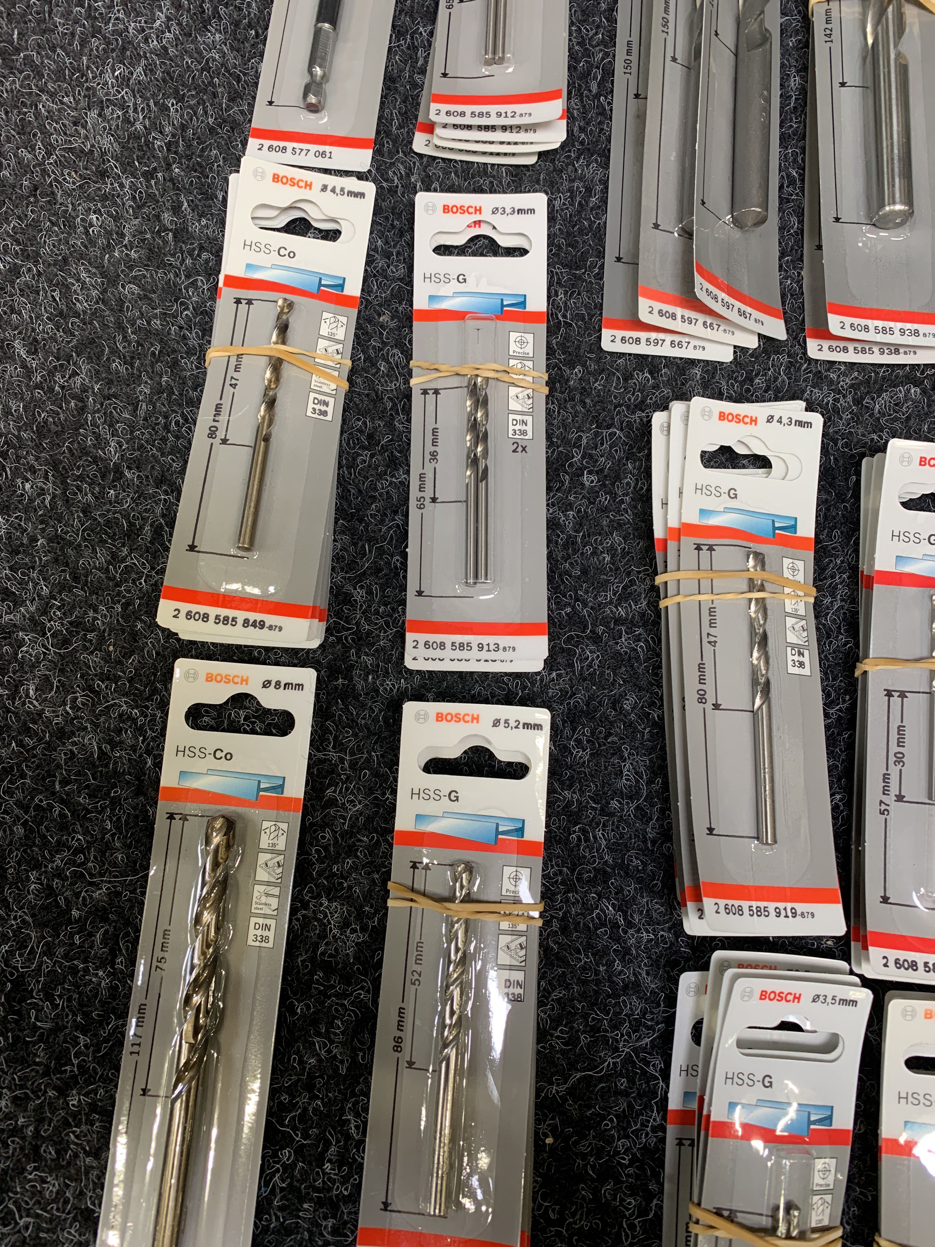 Sortiment med borr Bosch - Auktioner online - Nätauktioner ...