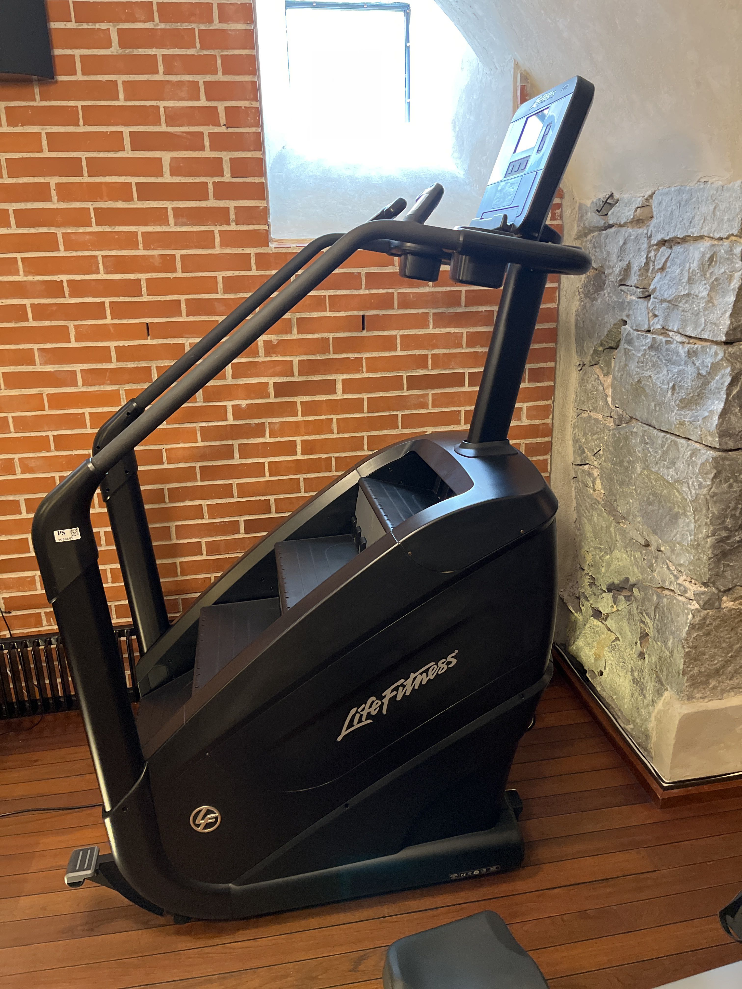 Life Fitness stair machine - PS Auction - We value the future - Largest ...