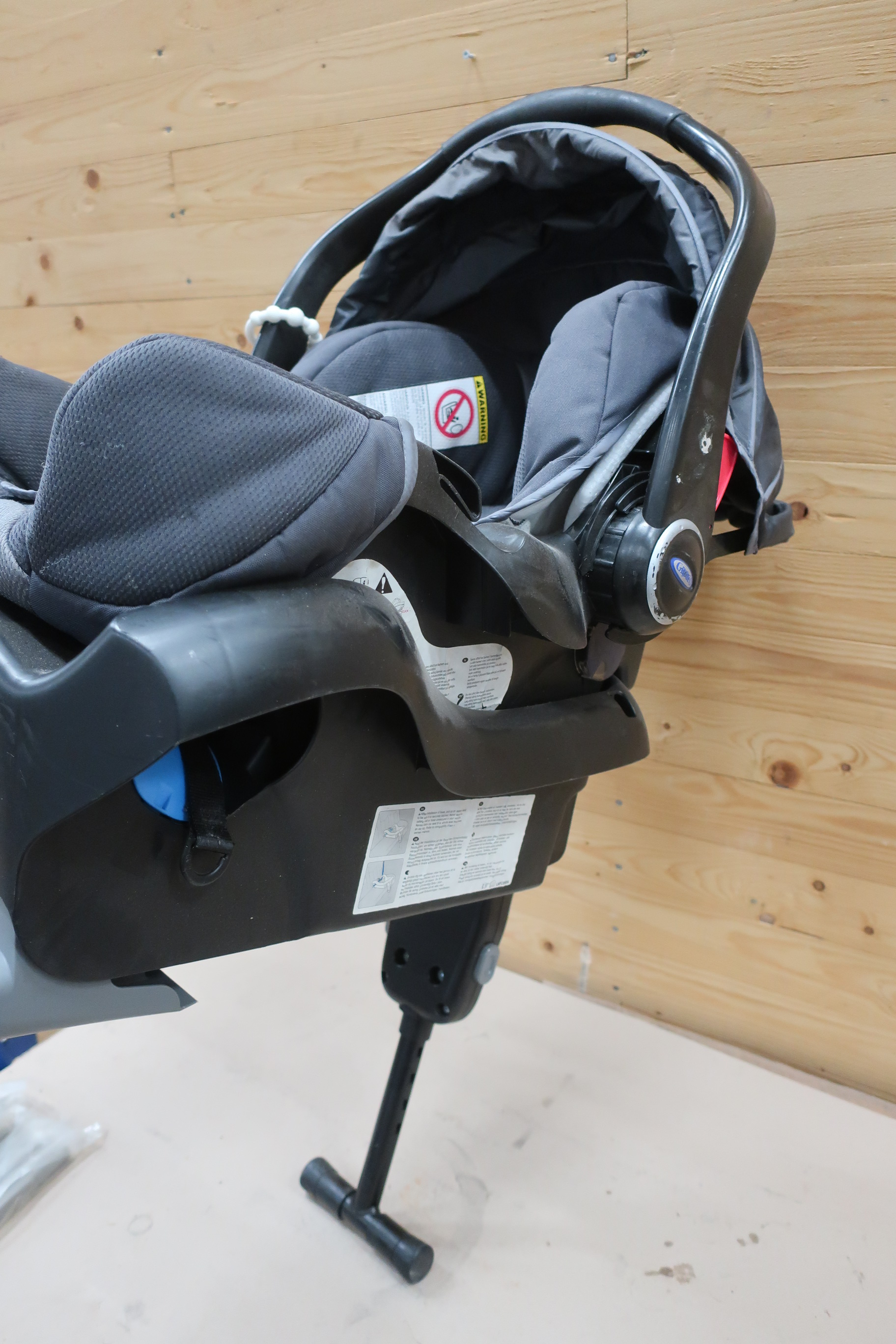 graco car seat ece r44 04