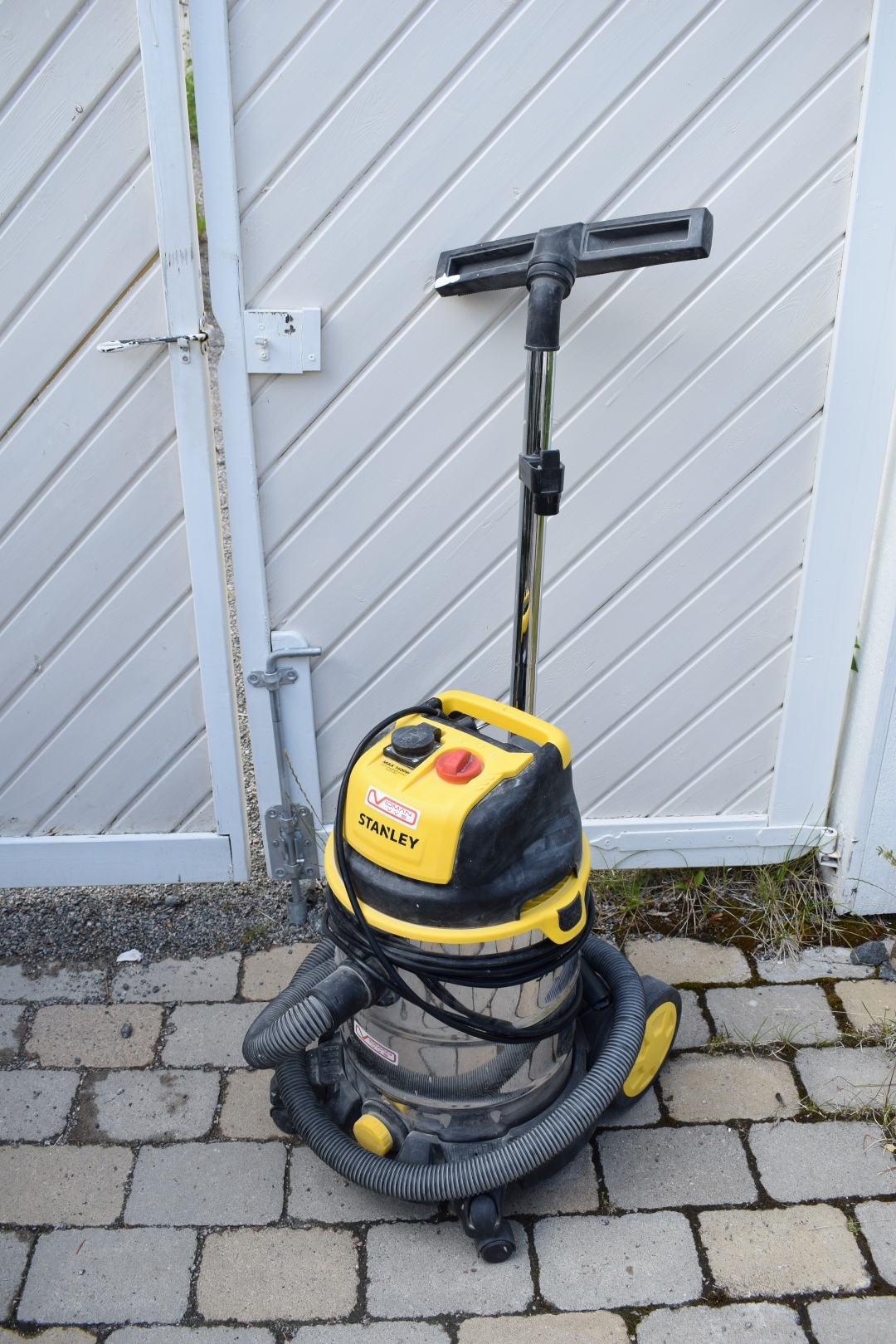 Dammsugare våttorr Stanley SXVC30XTDE Nätauktioner Grovdammsugare | STANLEY SXVC30XTDE