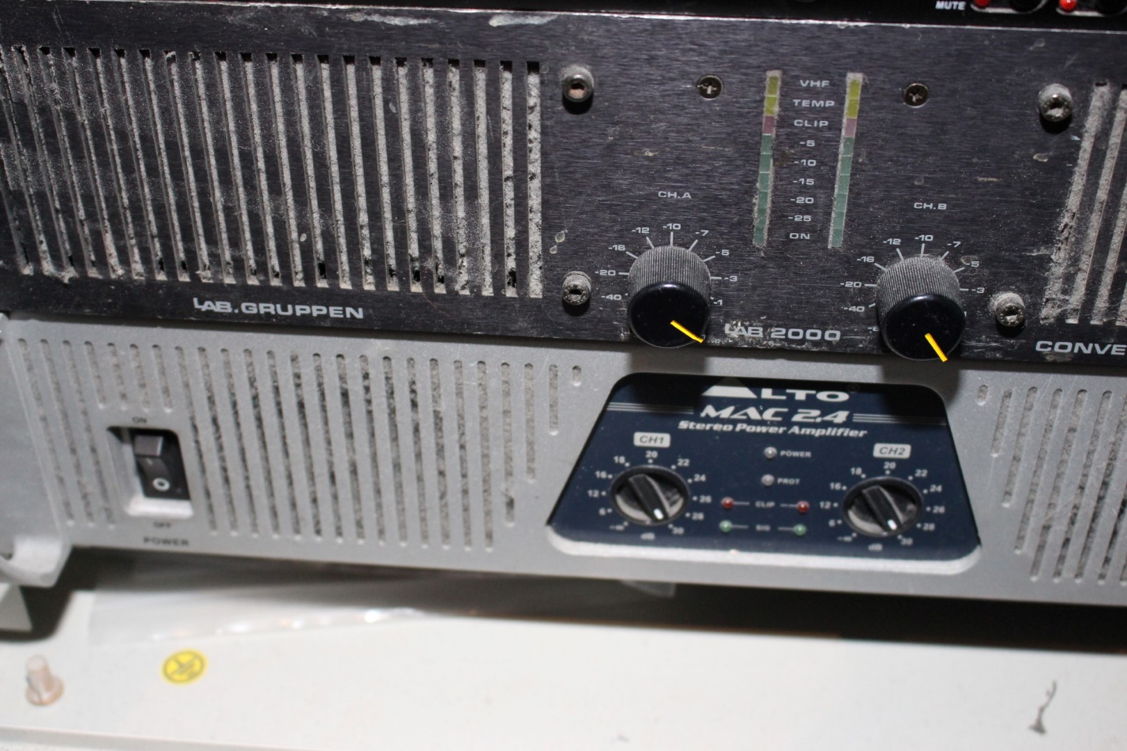 Rack cabinet with output stage, Crown, Powersoft, Soundweb etc - PS ...