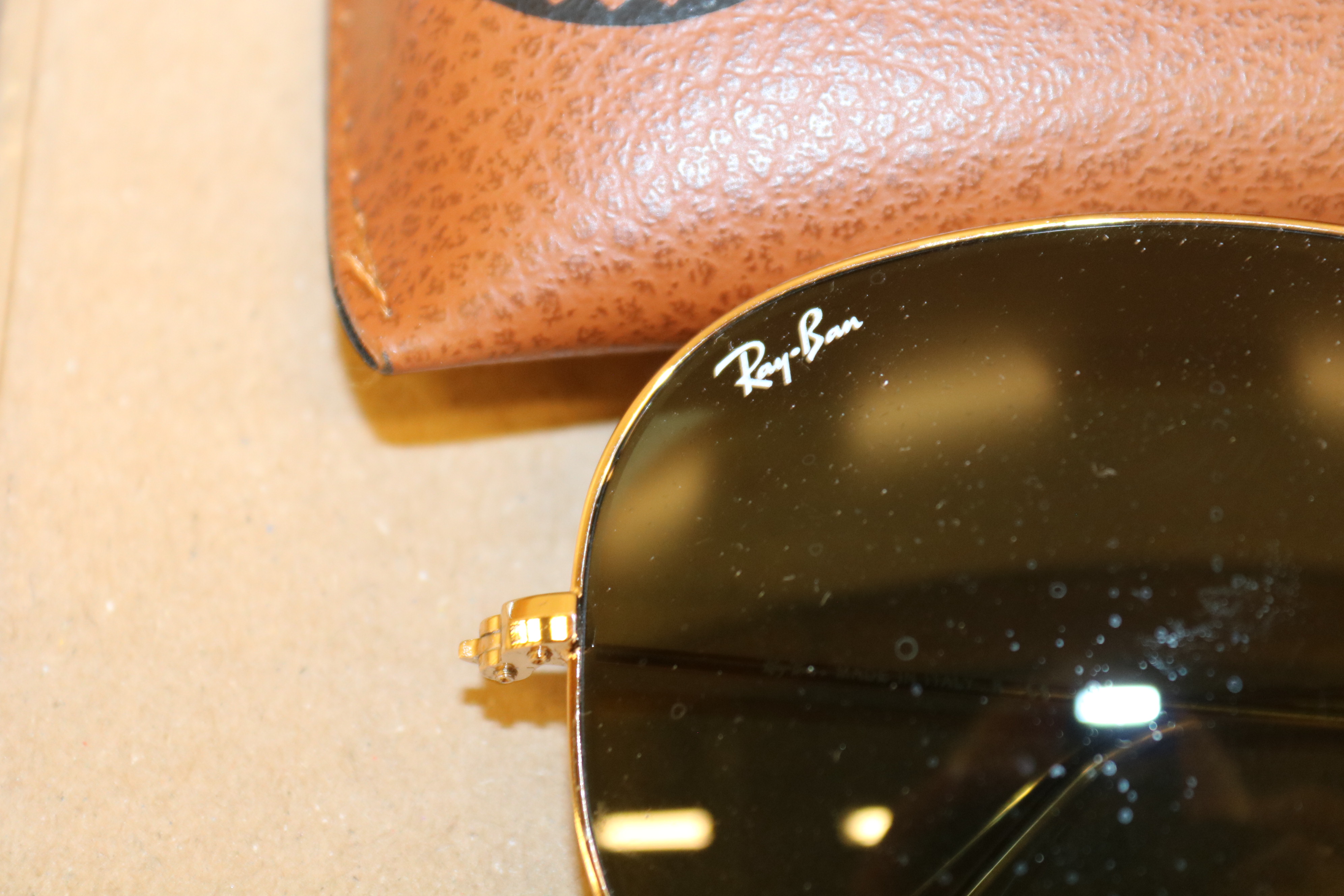 Sunglasses Valuation Ruling Sunglasses - PS Auction - We value the future - Largest in net auctions