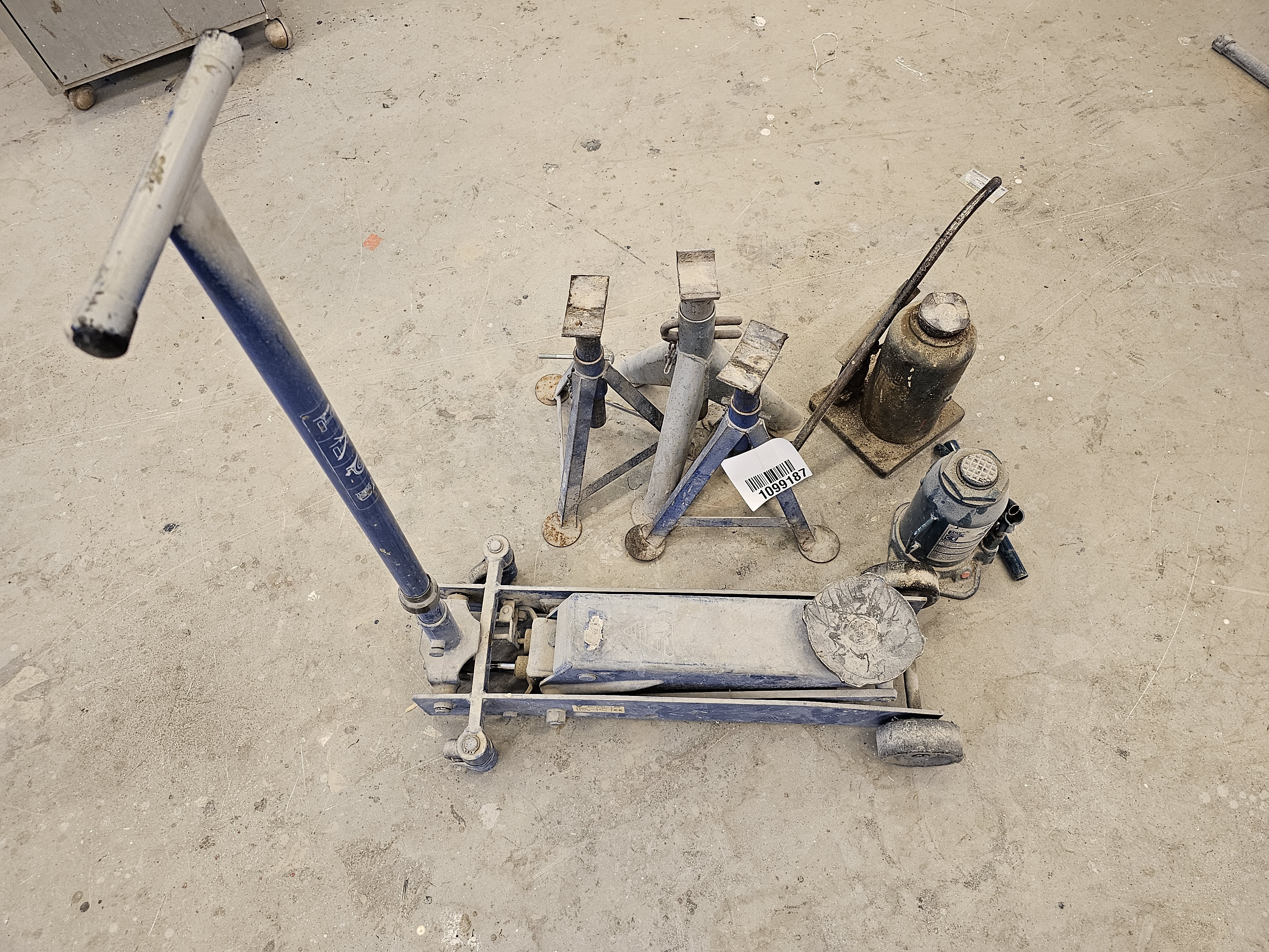 How to Fill a Larin Floor Jack: Step-by-Step Easy Guide