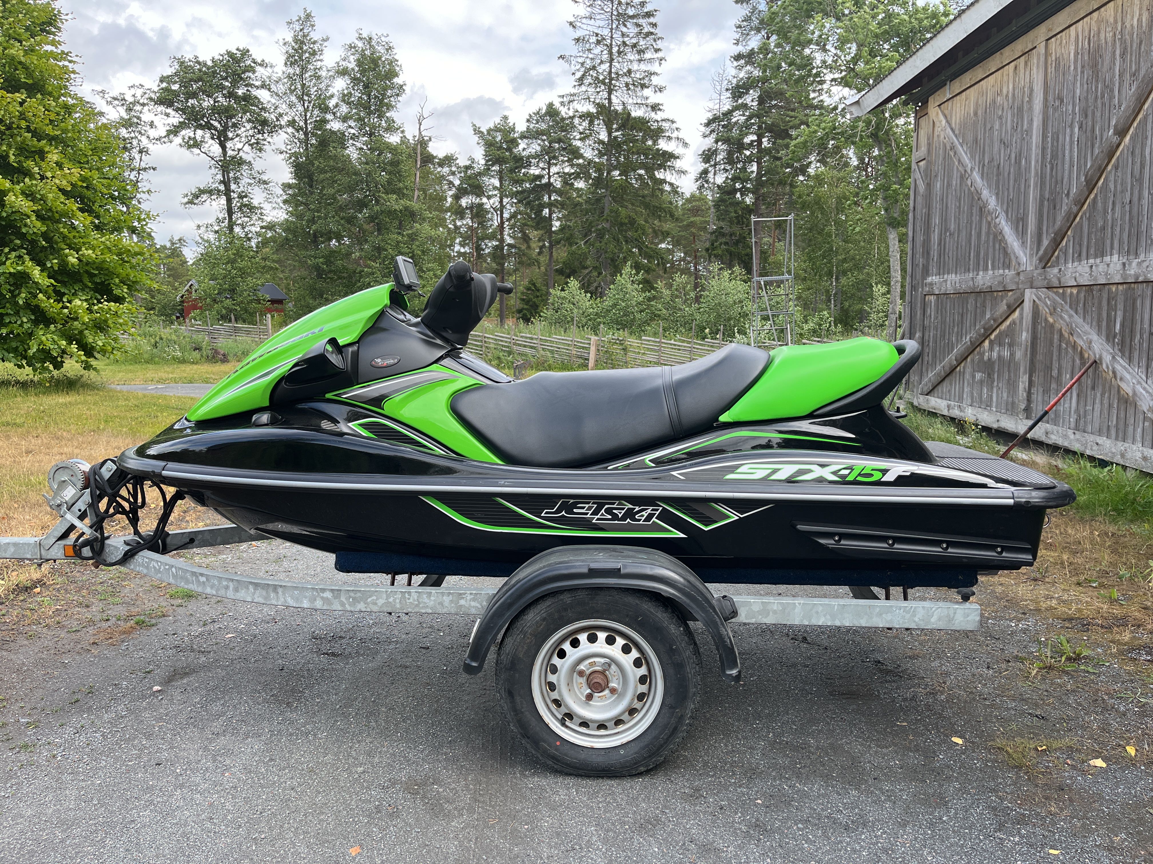 Kawasaki STX-15F 2015 160hp Only 22 hour trailer