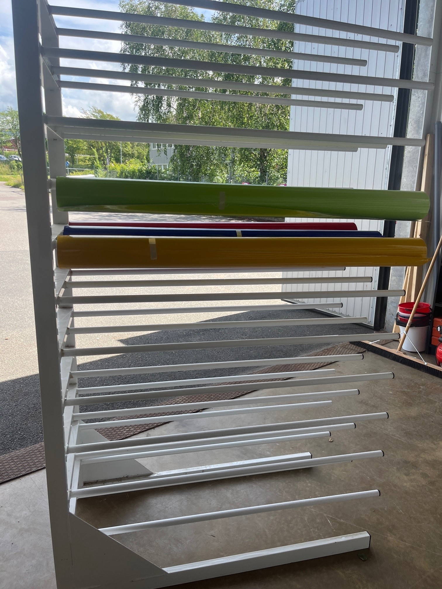 Foil In Racking Foil rack for storing rolls - PS Auction - We value the future ...
