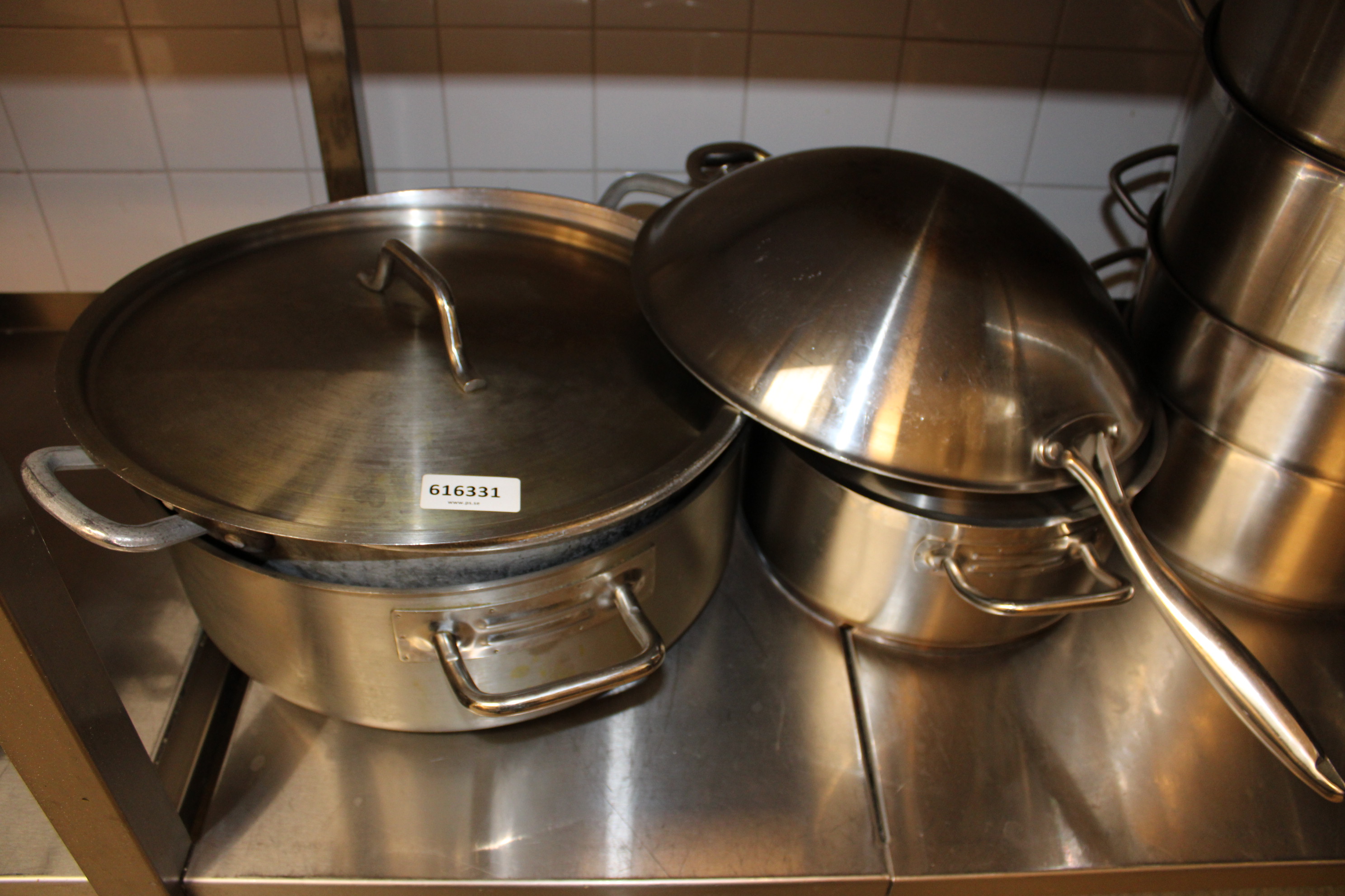 Pans, restaurant accessories PS Auction We value the future