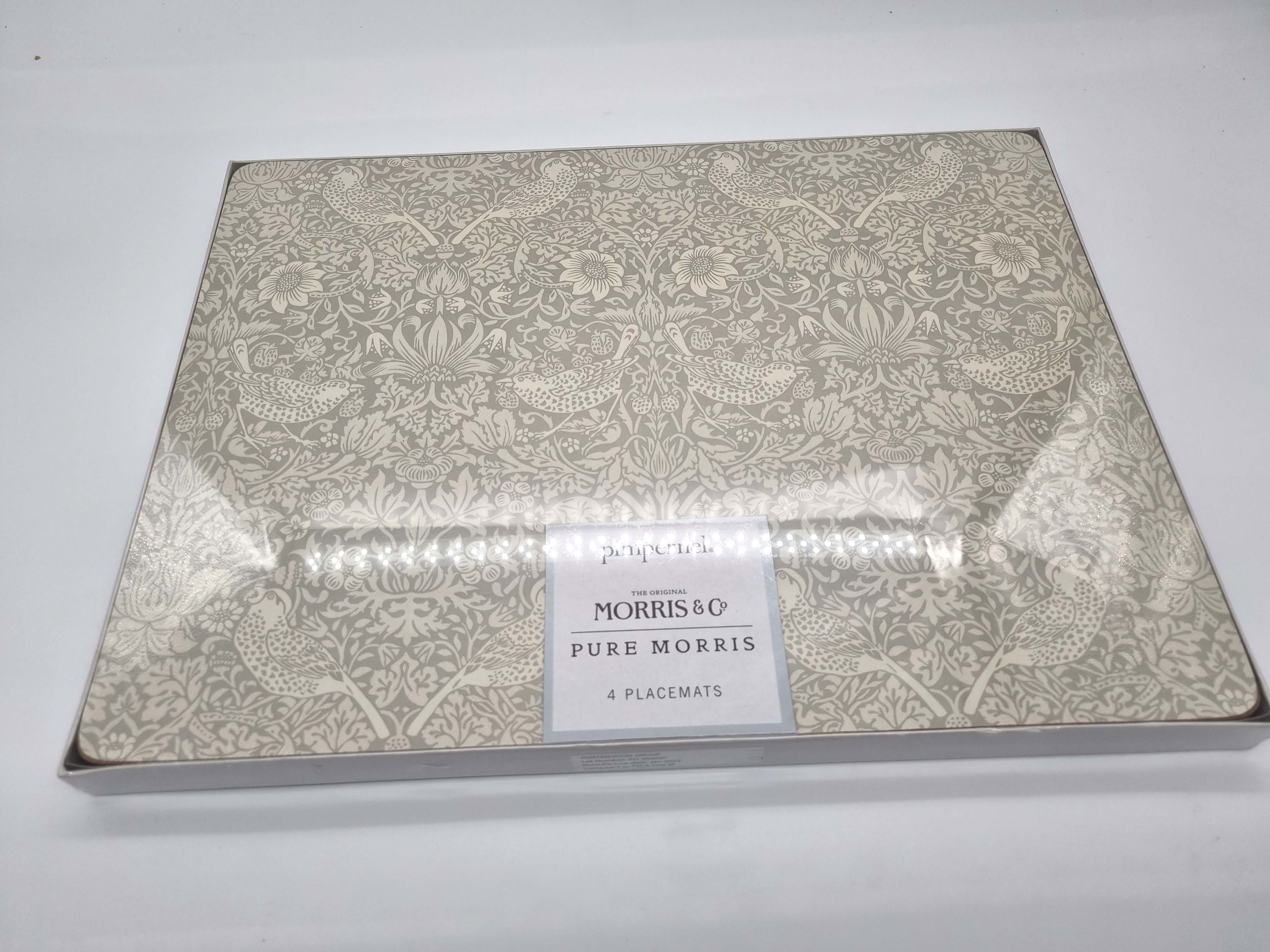Moris Tablet 12 pcs Morris & Co Tablet 30x40 cm - Shipping included - PS Auction ...