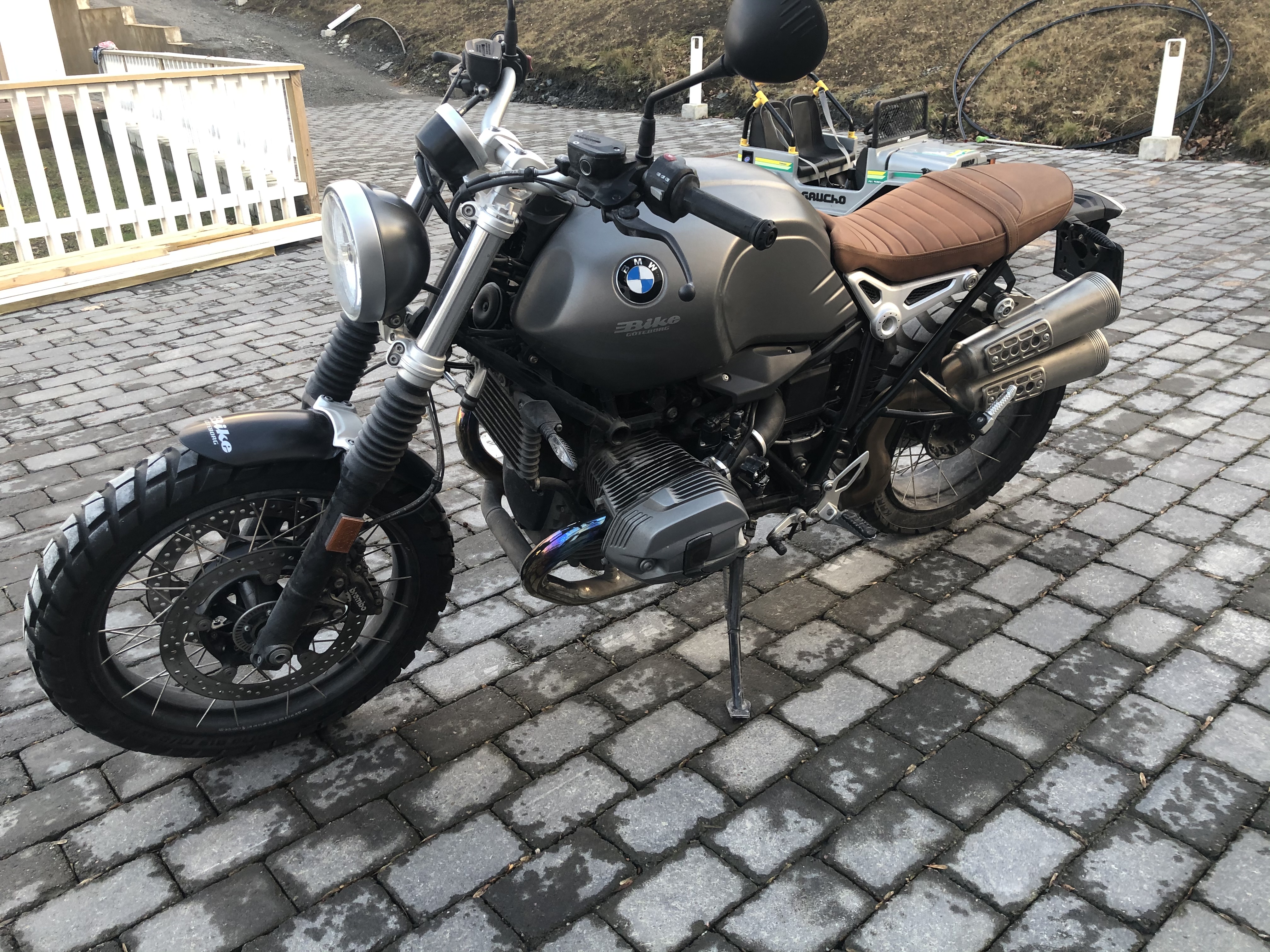 bmw r19 scrambler