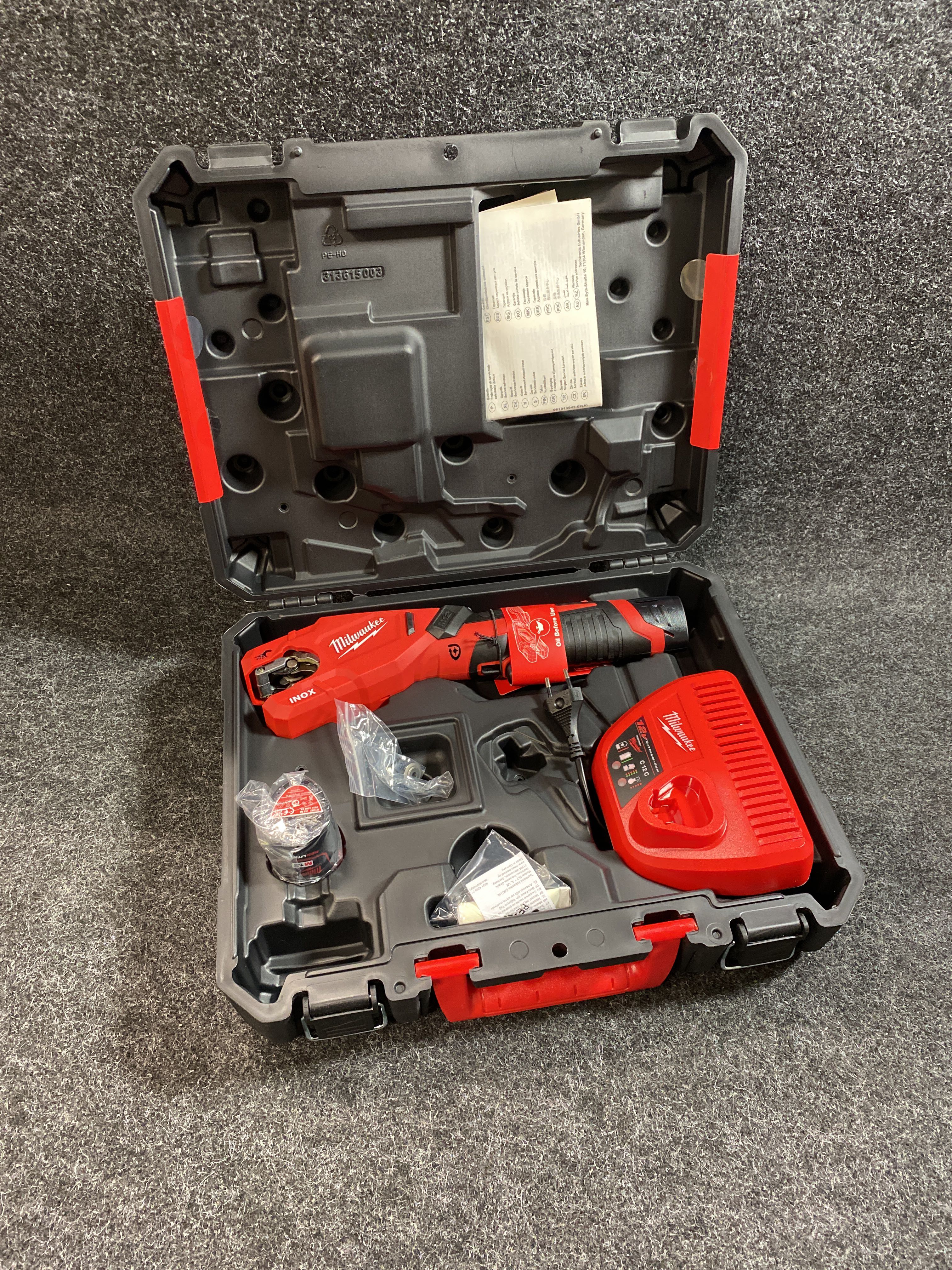 Rörkap Milwaukee M12 PCSS-202C - Auktioner online - Nätauktioner ...