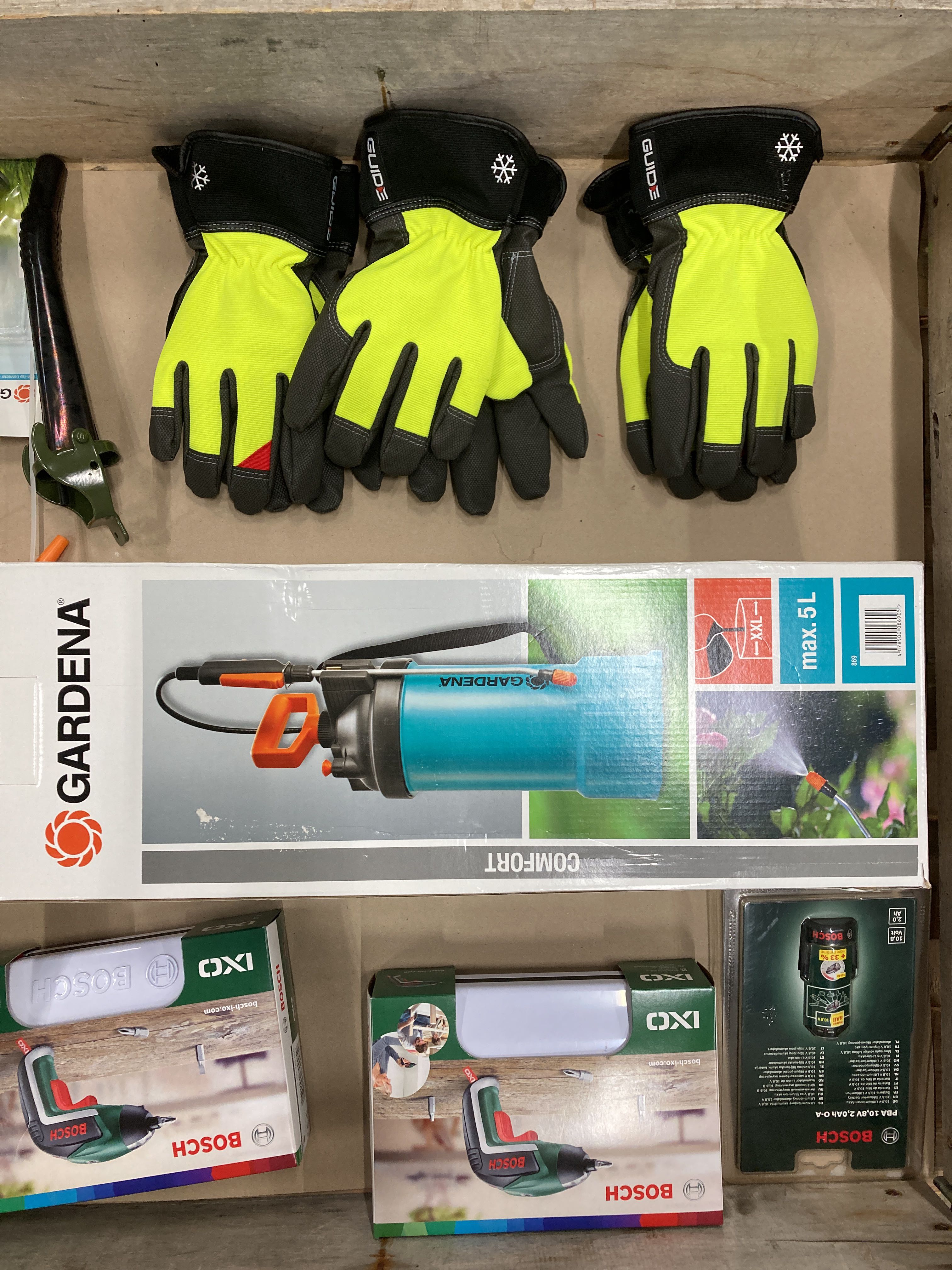 Garden accessories and tools Bosch, Gardena PS Auction We value the