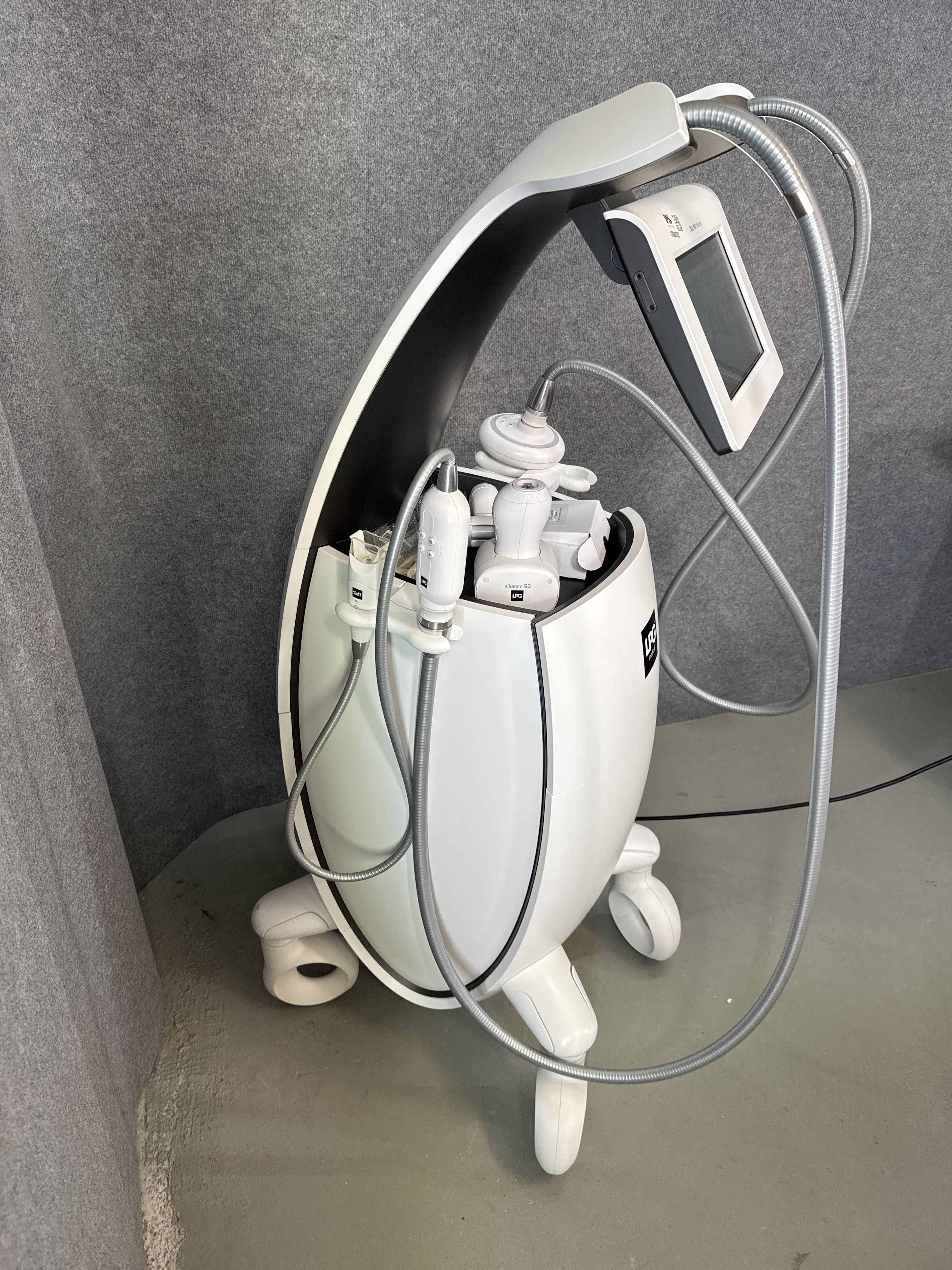 LPG Cellu M6 Alliance Medical – treatment equipment - PS Auction