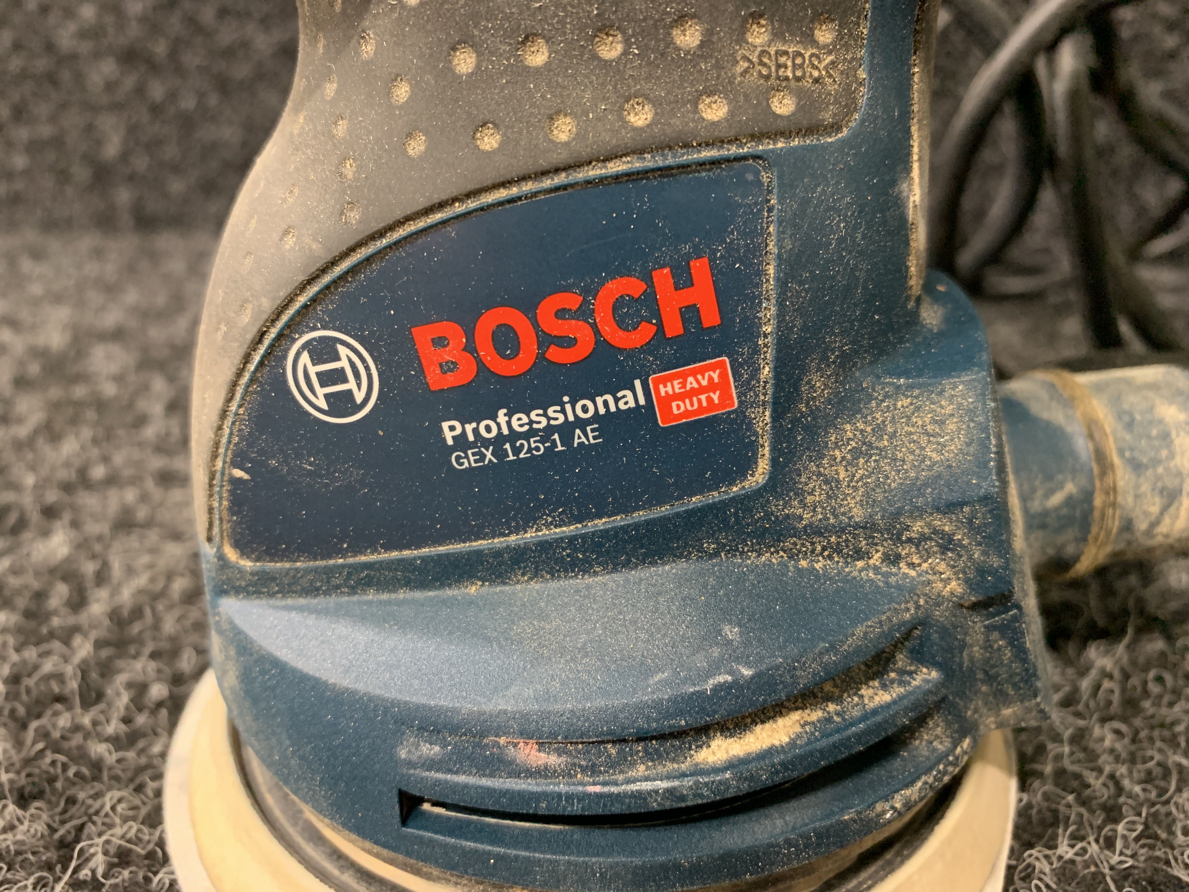 Grinding machine Bosch GEX 125-1 AE - PS Auction - We value