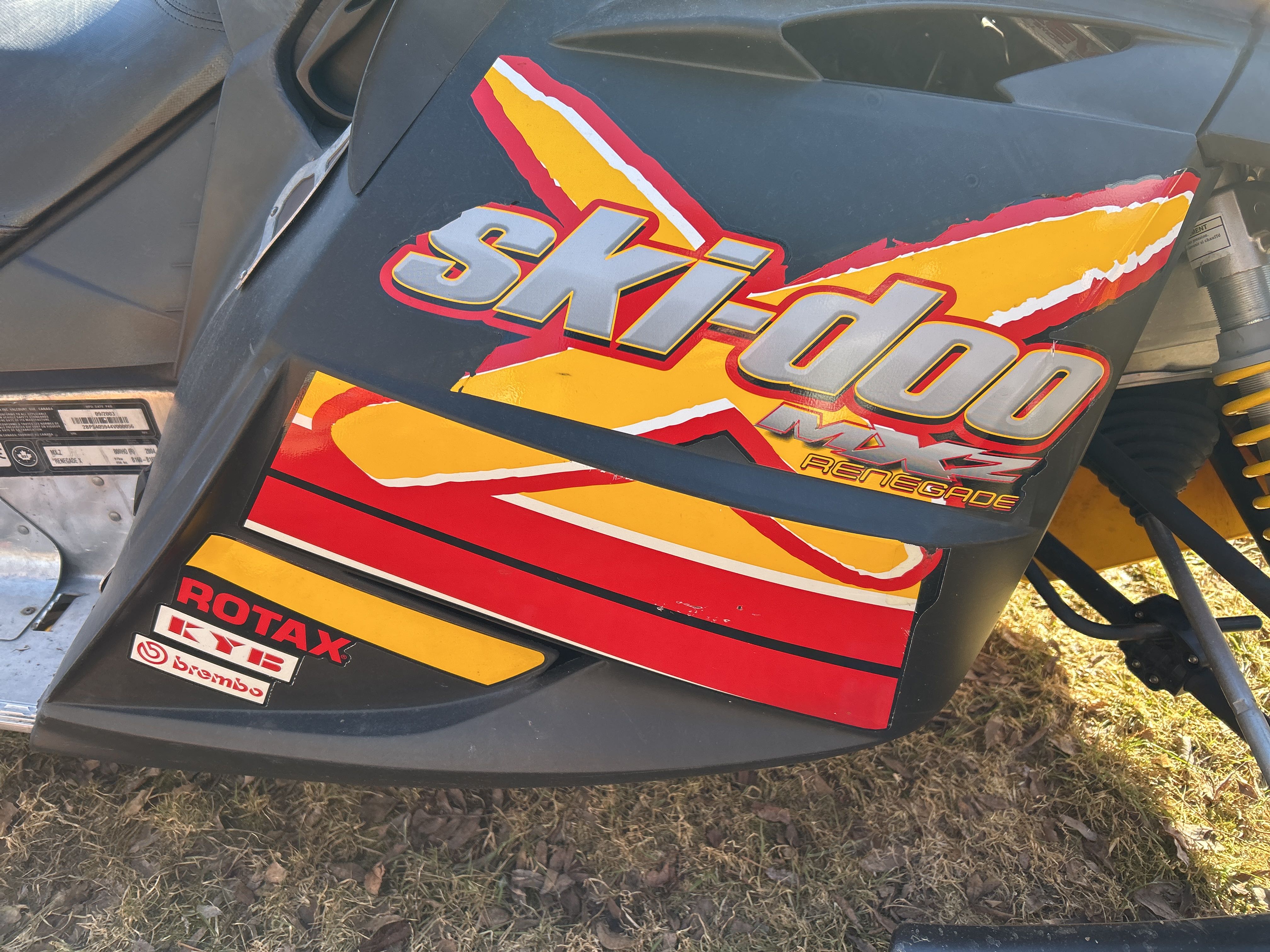 Snowmobile Ski-Doo MXZ Renegade 800 137hp -2004 - PS Auction - We