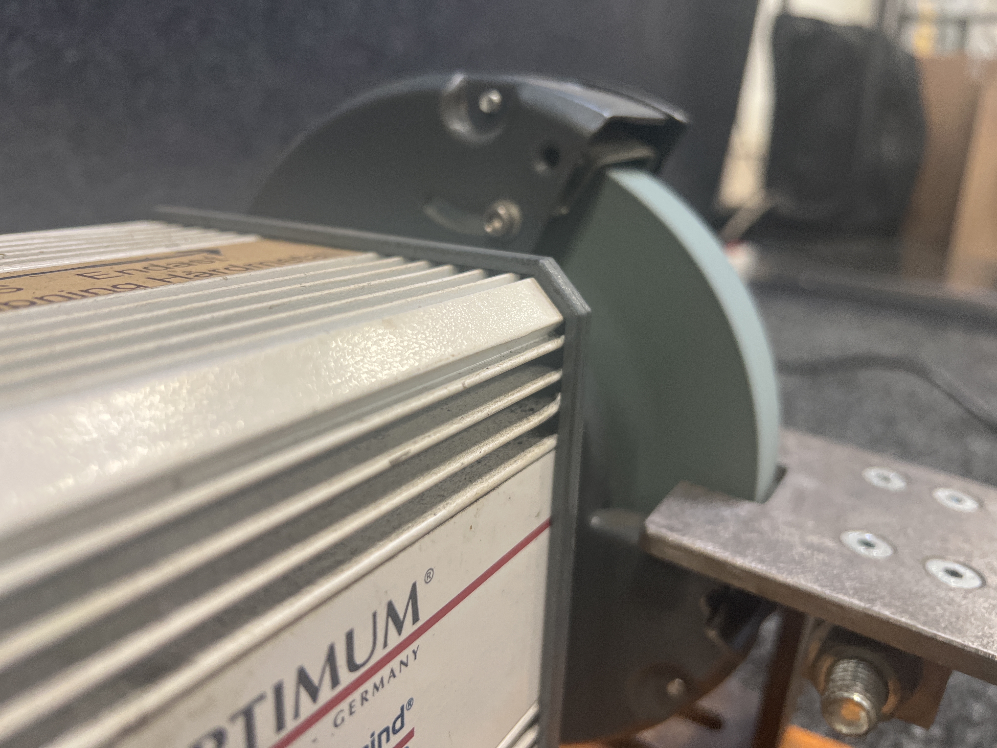 Bench grinder Optimum GU18 - PS Auction - We value the future