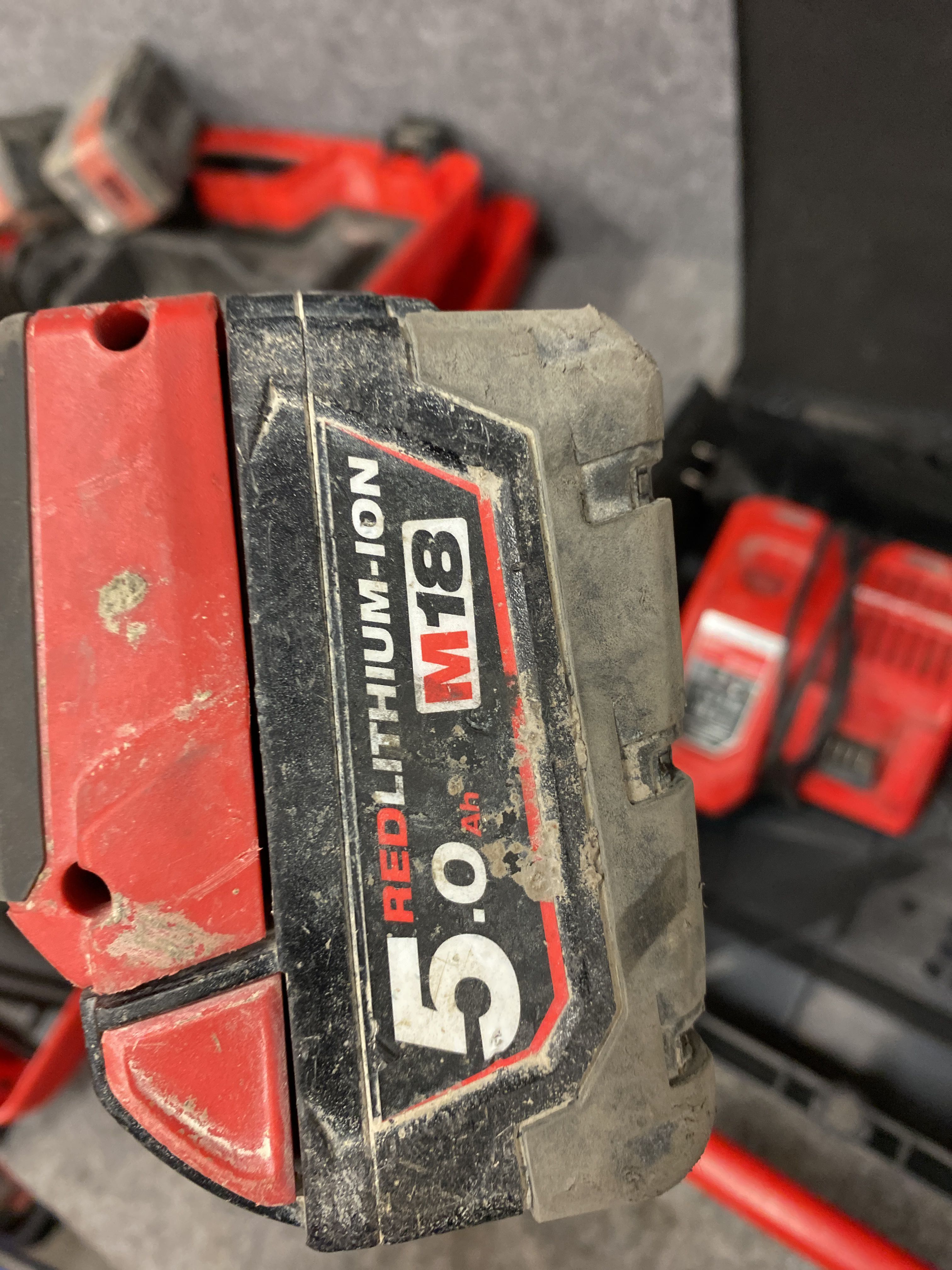 Nut driver, HILTI, angle grinder MILWAUKEE - PS Auction - We value the ...