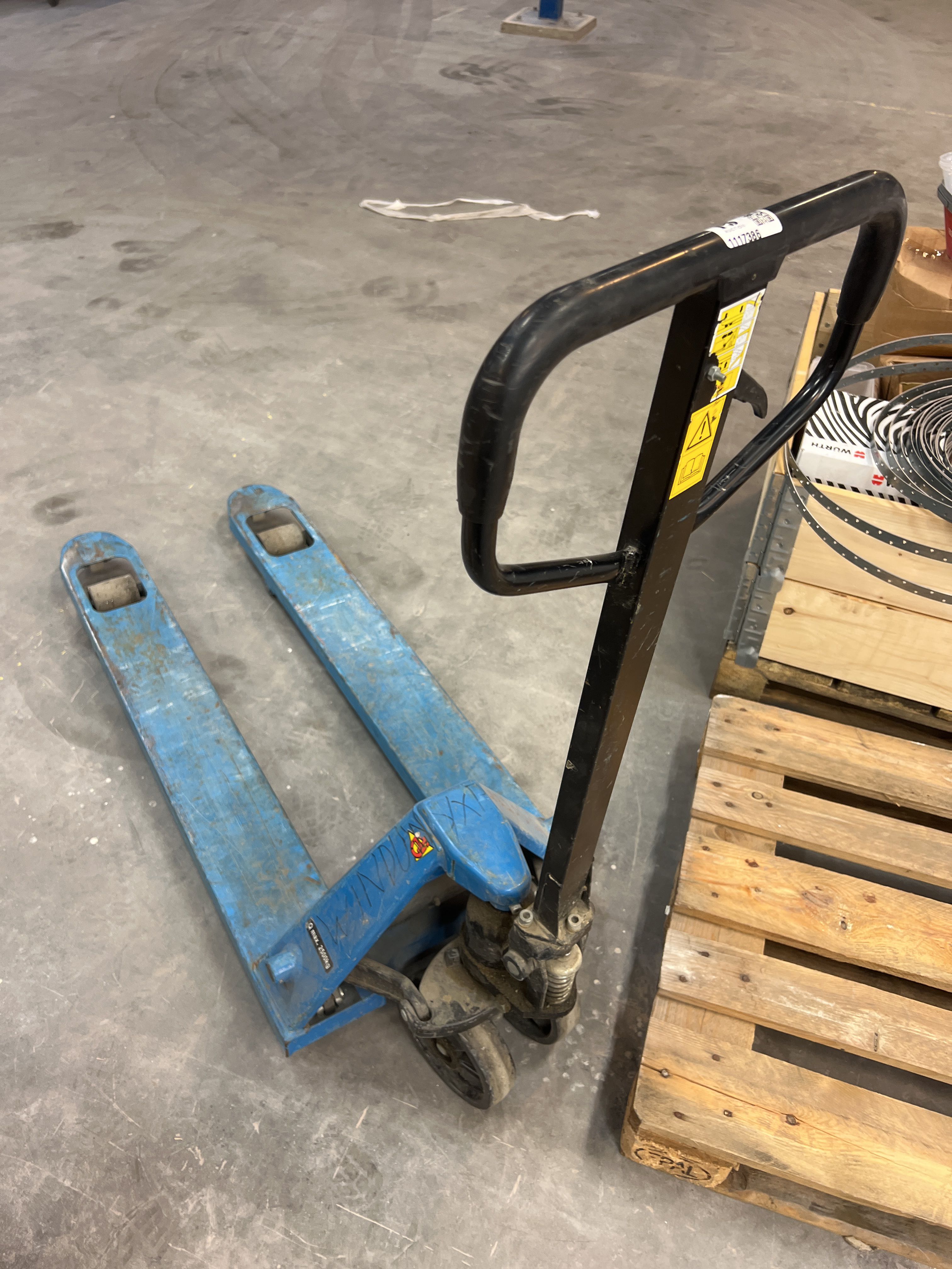 palldragare-hpt-d-2500-kg-auktioner-online-n-tauktioner