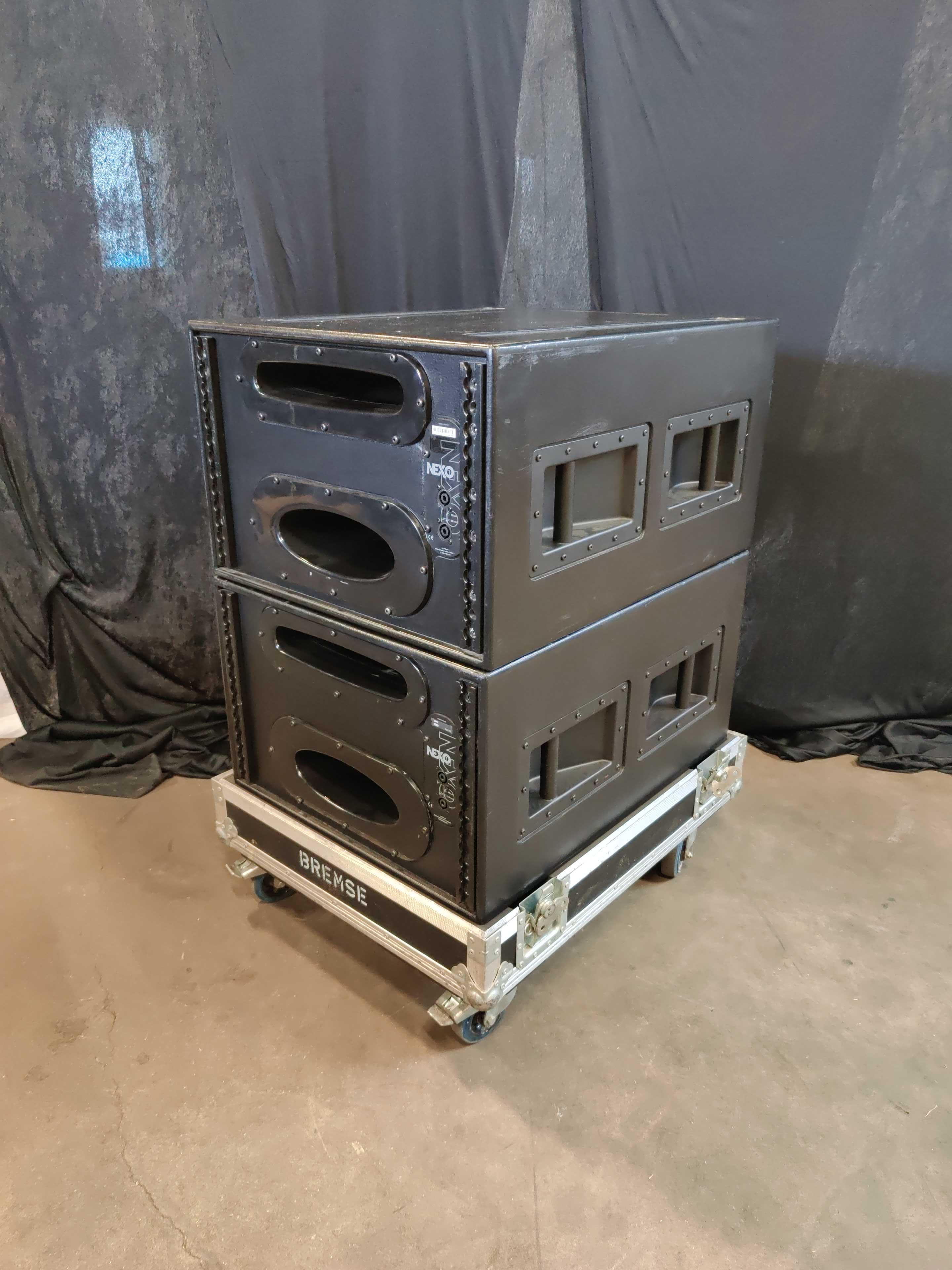 Bass speakers 2X Nexo CD12 with flight case - PS Auction - We