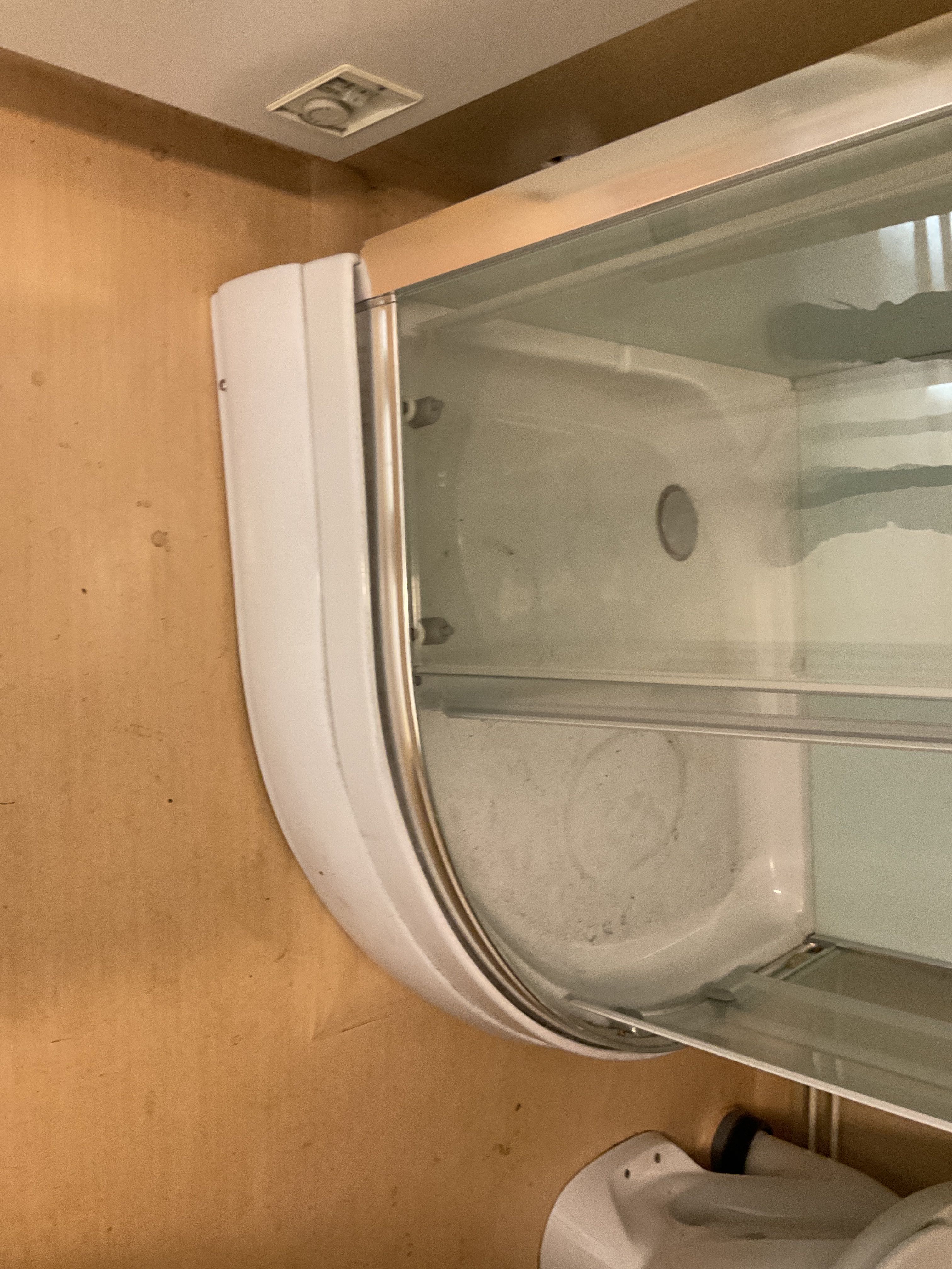 Shower cabin PS Auction We value the future Largest in net auctions