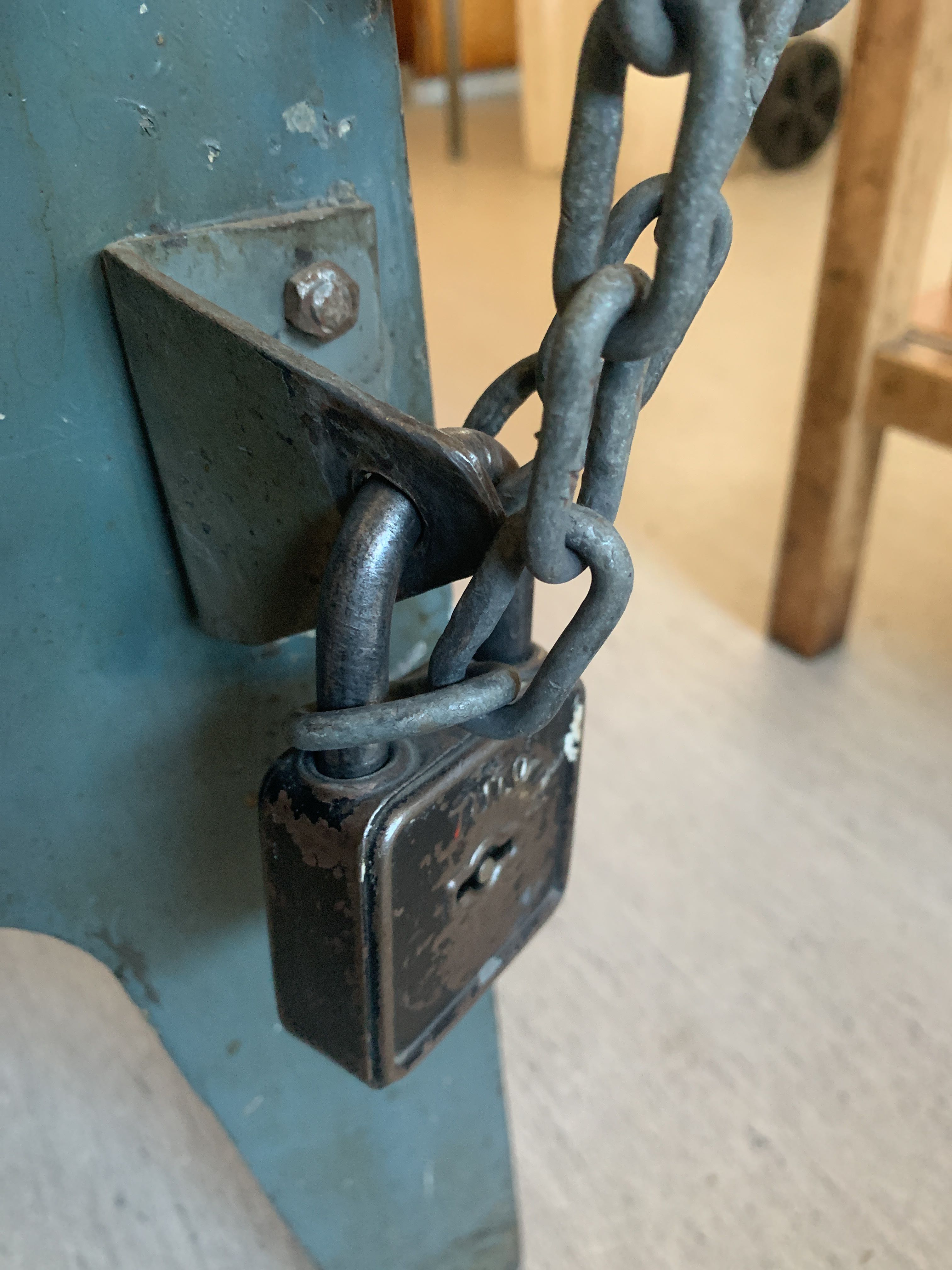 Sheet metal scissors PS Auction We value the future Largest in