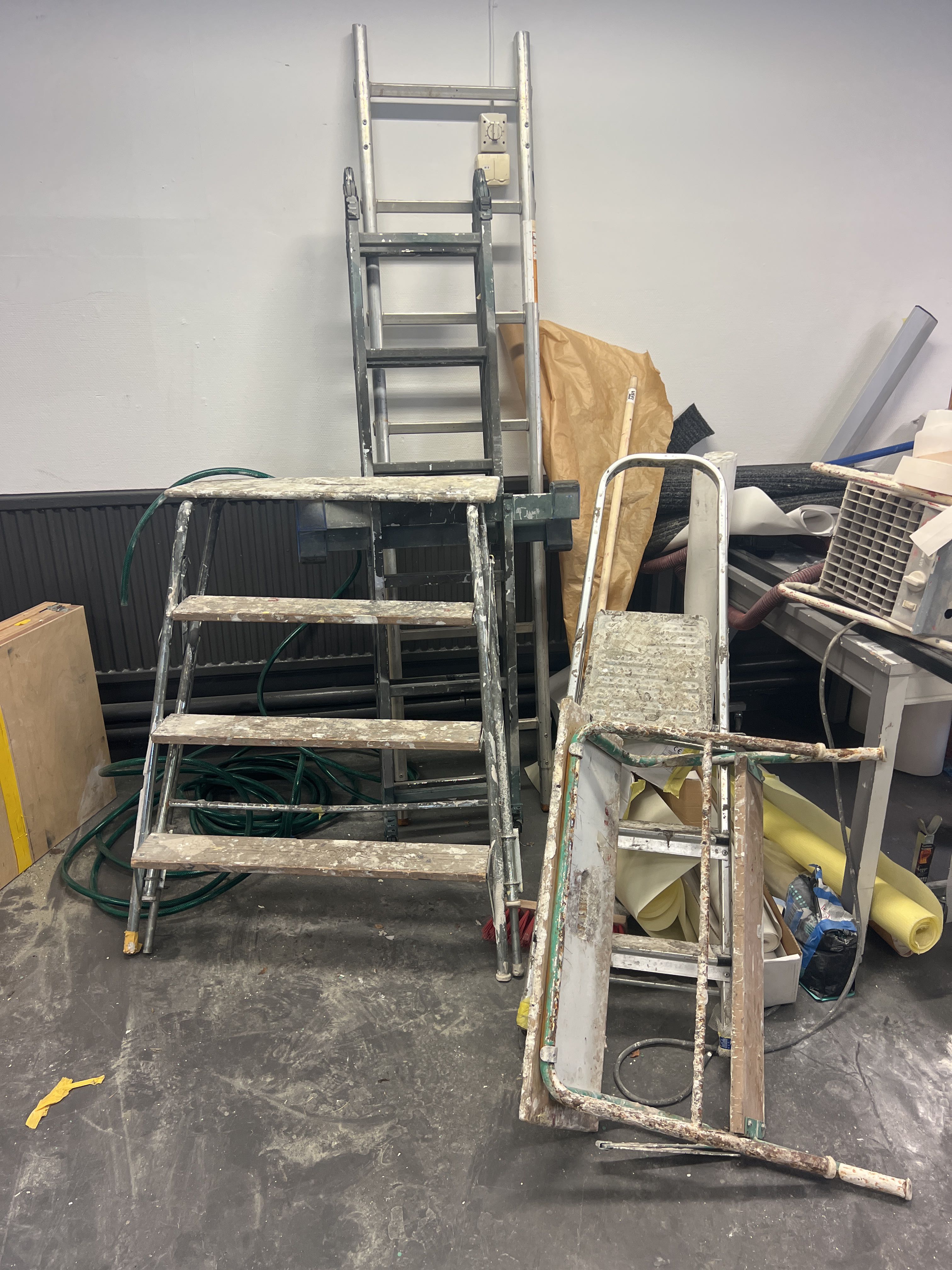 Ladders 5 pieces in different models - PS Auction - We value the future ...