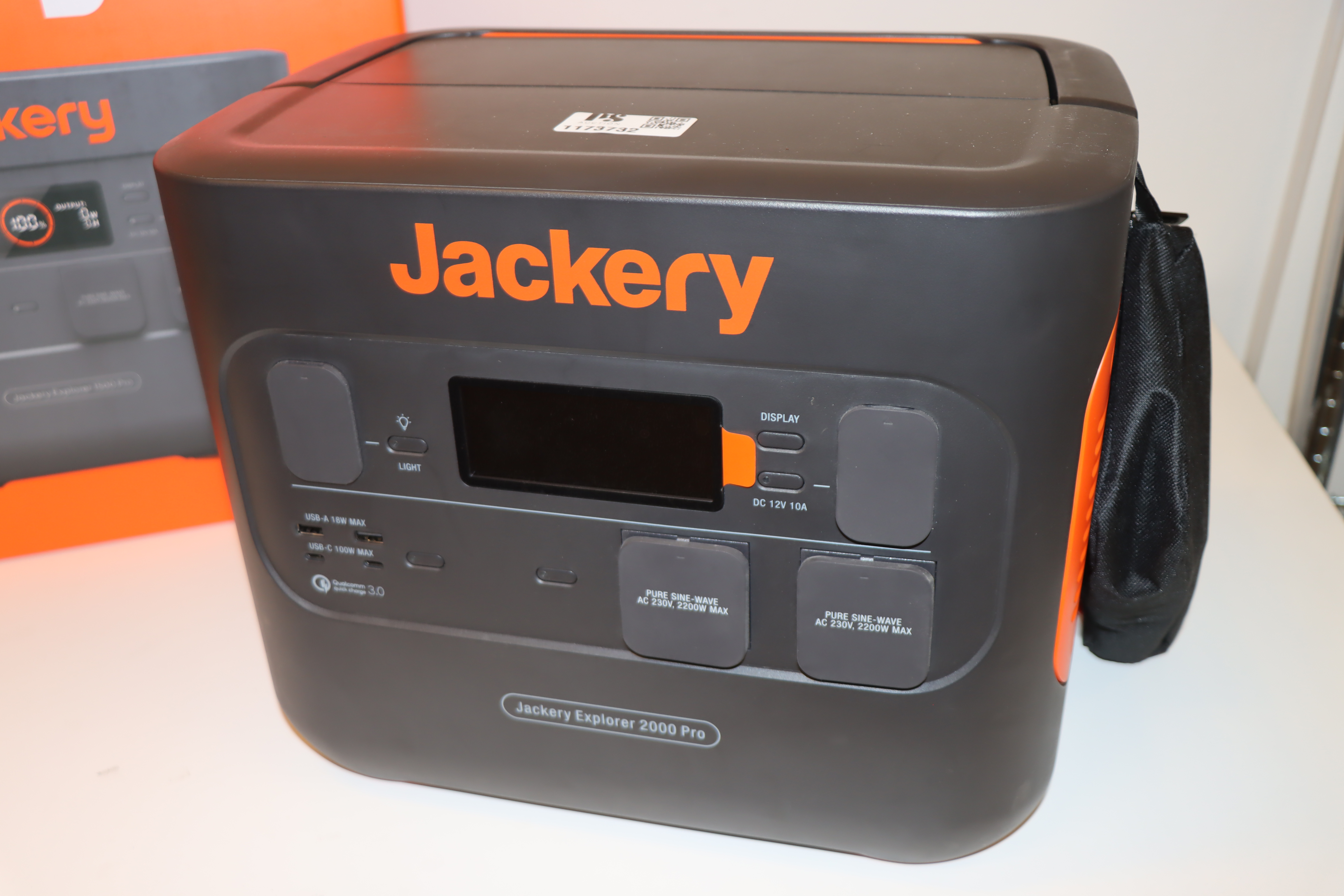 【新品】JACKERY 2000 Pro 【購入証明書付】 Amazon.com : Jackery Explorer 2000 Plus + Manual Transfer Switch
