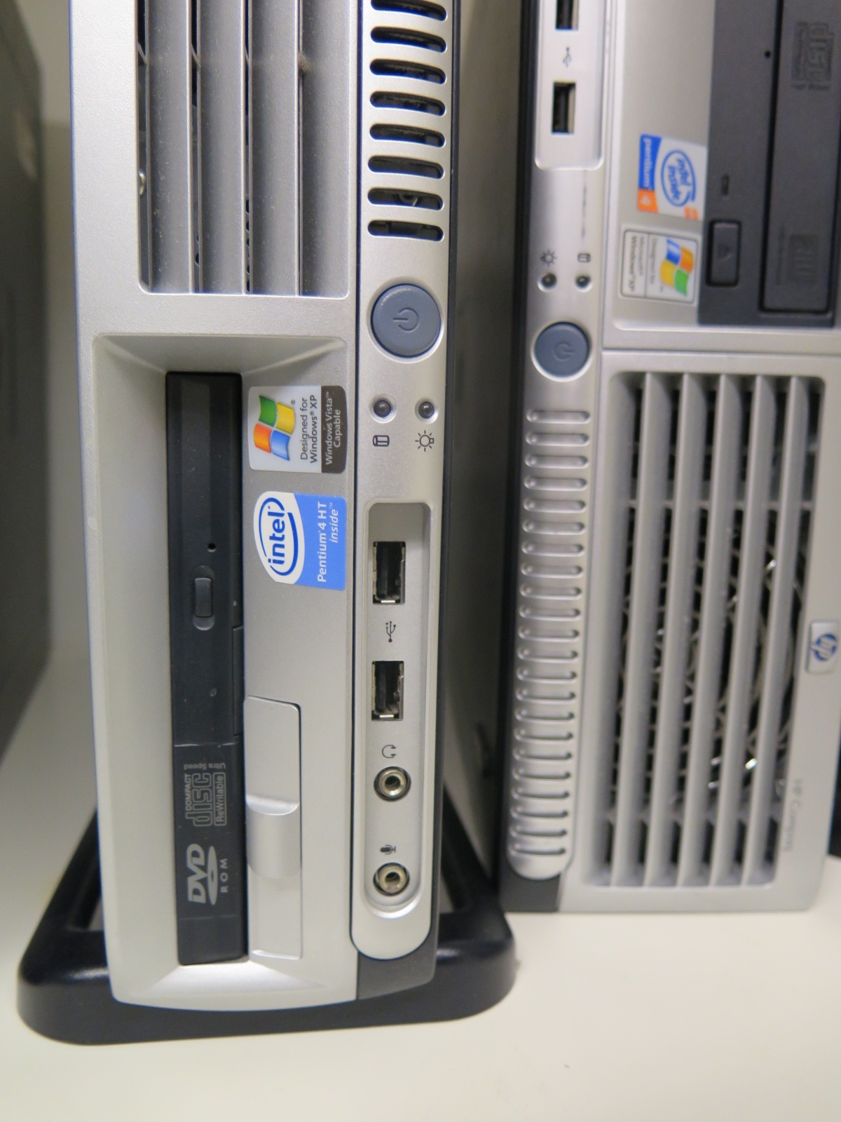 12 pcs and 12 screens - PS Auction - We value the future - Largest in ...