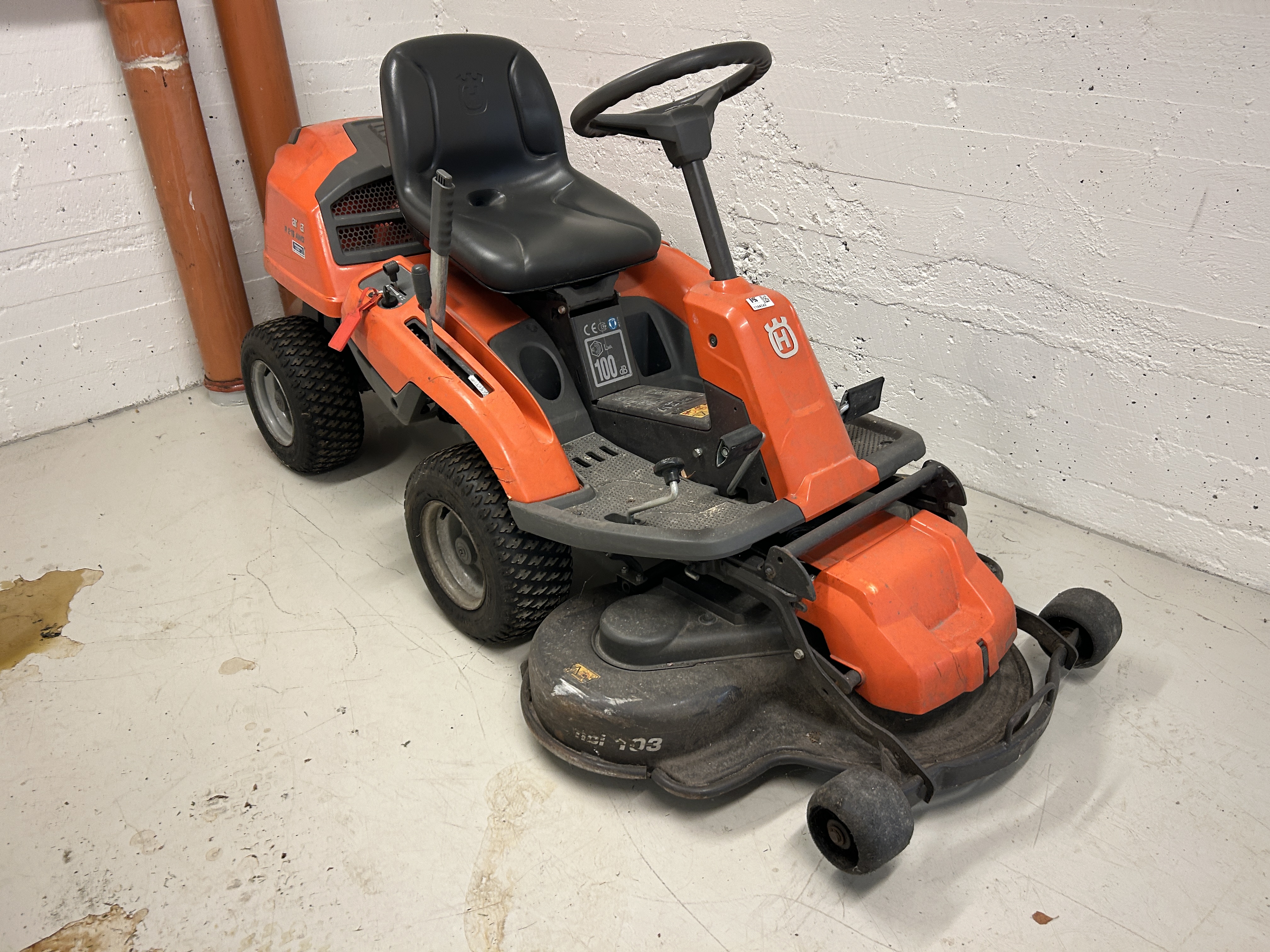 Riding mower Husqvarna R216AWD - 2013 - PS Auction - We