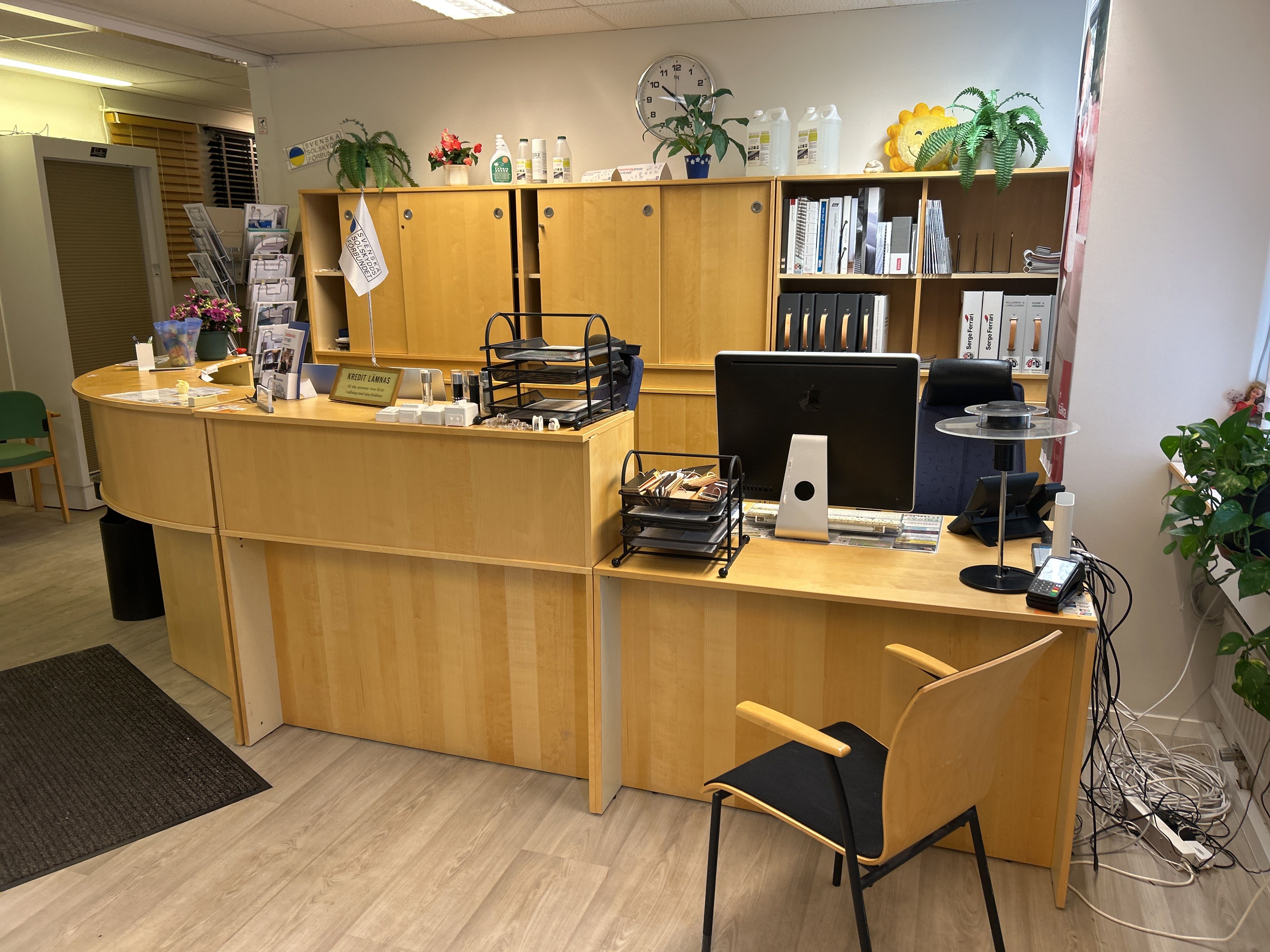 Reception with counter and associated furniture and printer - PS ...