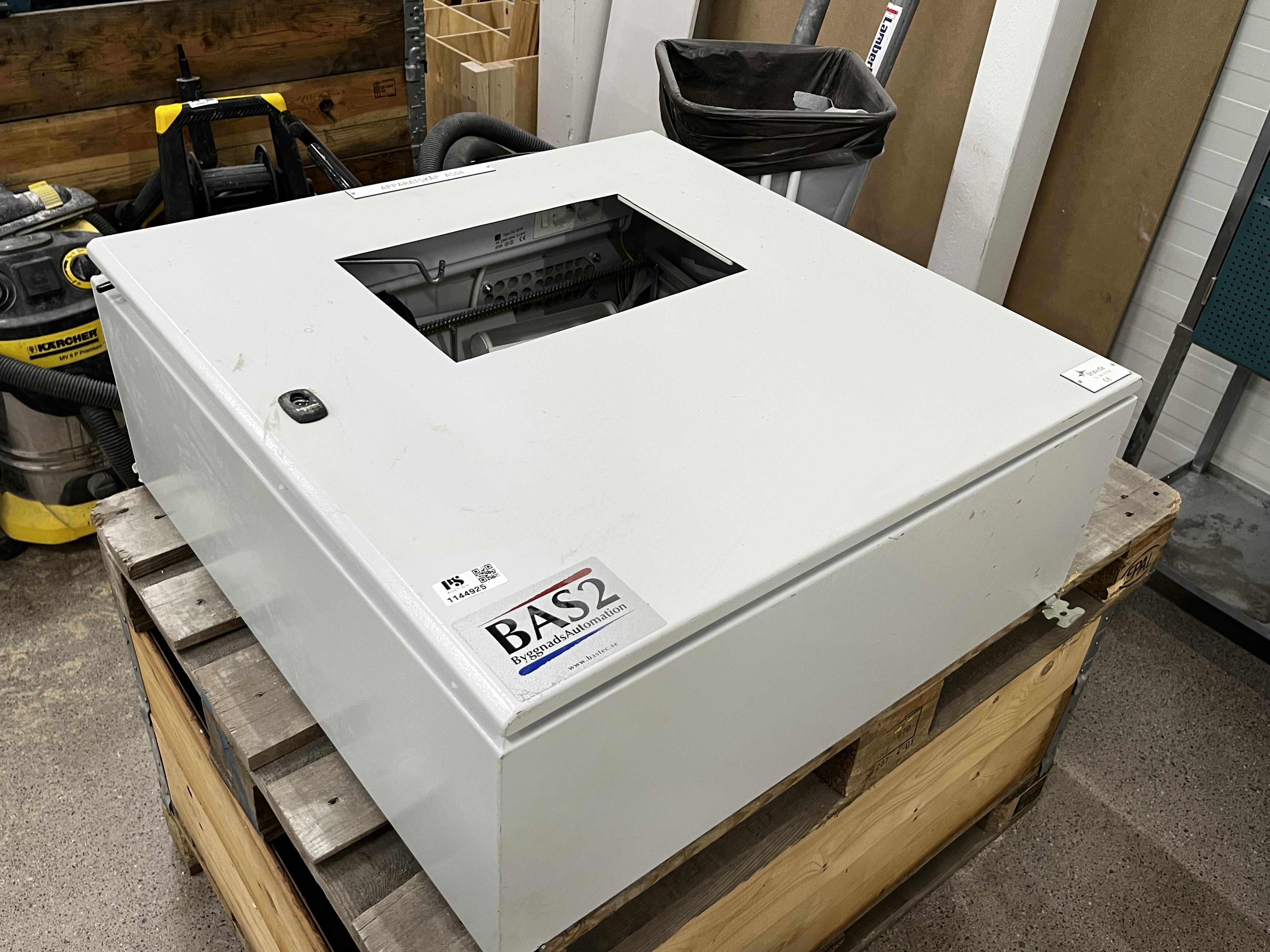 Electrical/installation cabinet, BAS2 with various components - PS ...