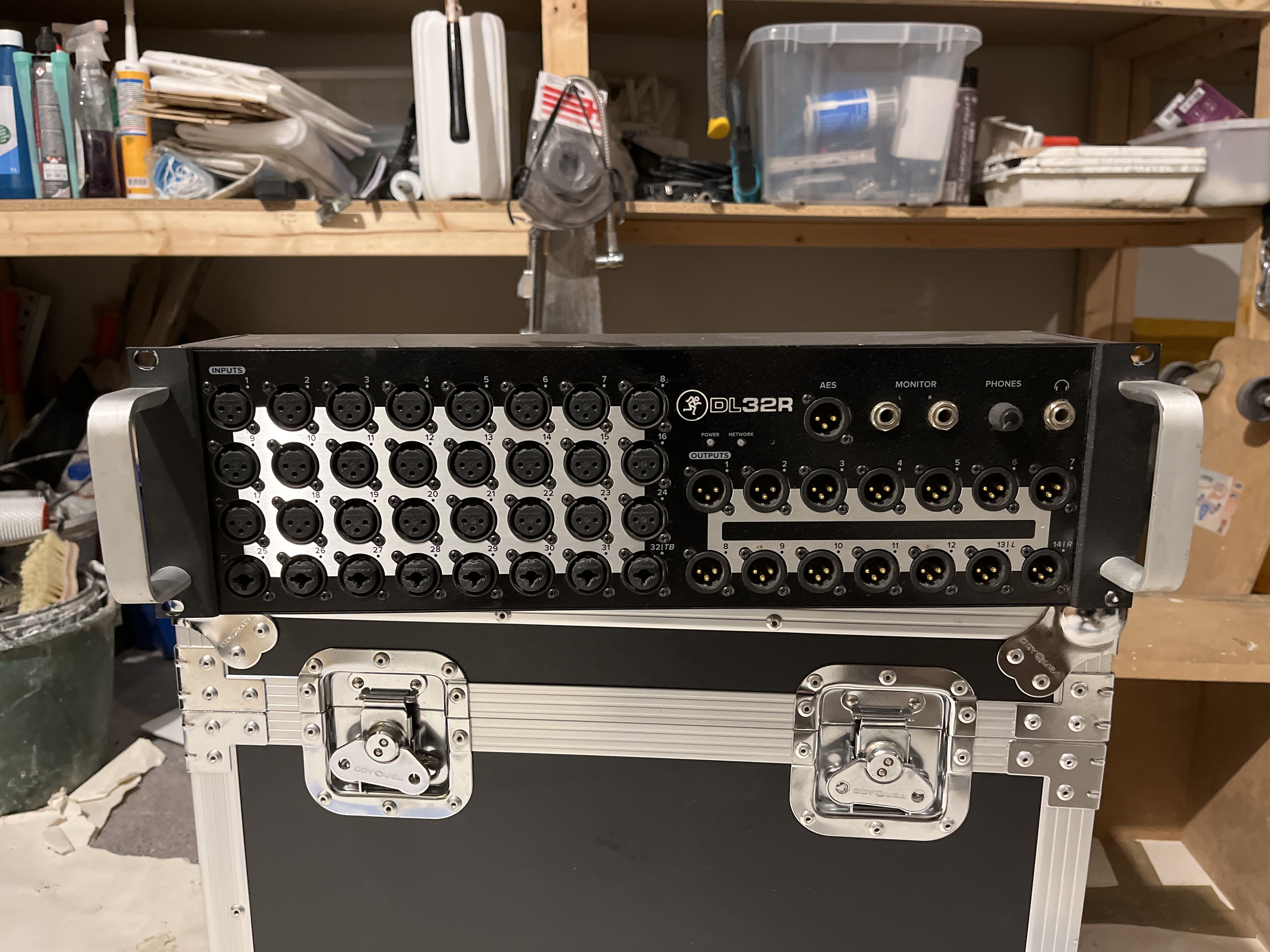 Mackie DL32R Digital Mixer - PS Auction - We value the future