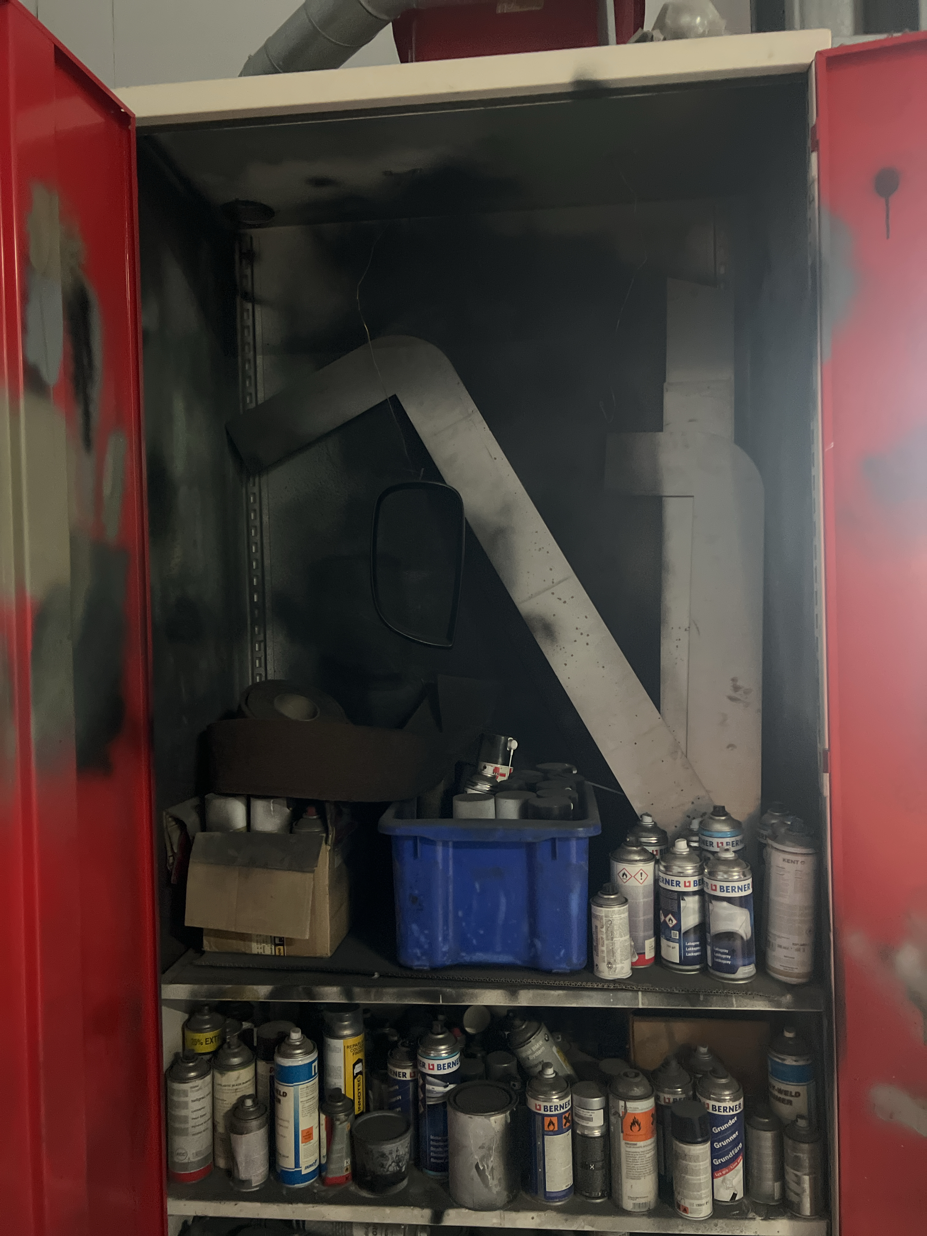 Tin cabinet approx. 100x50x180 cm - PS Auction - We value the future ...