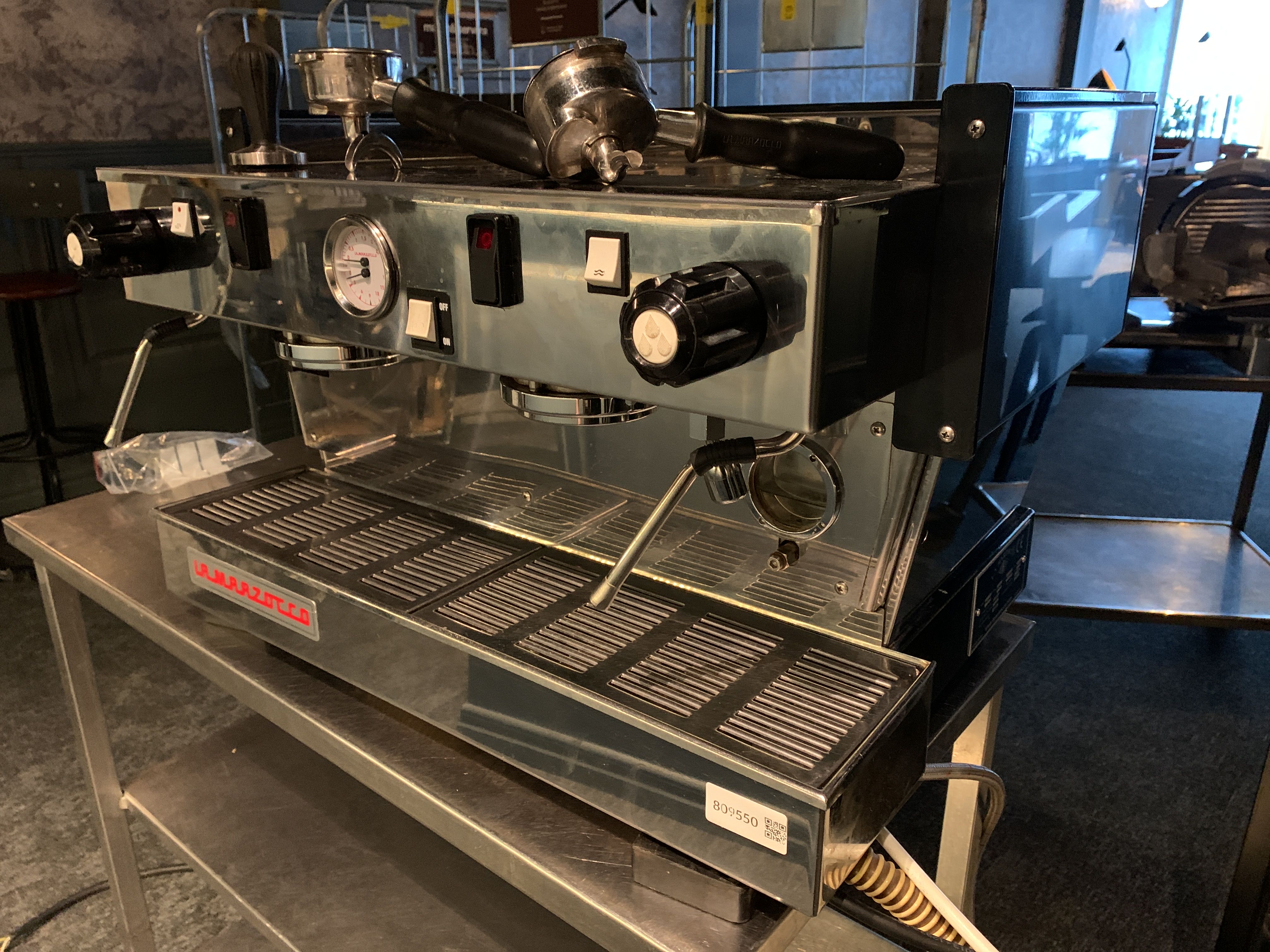 Espresso machine with frother La 