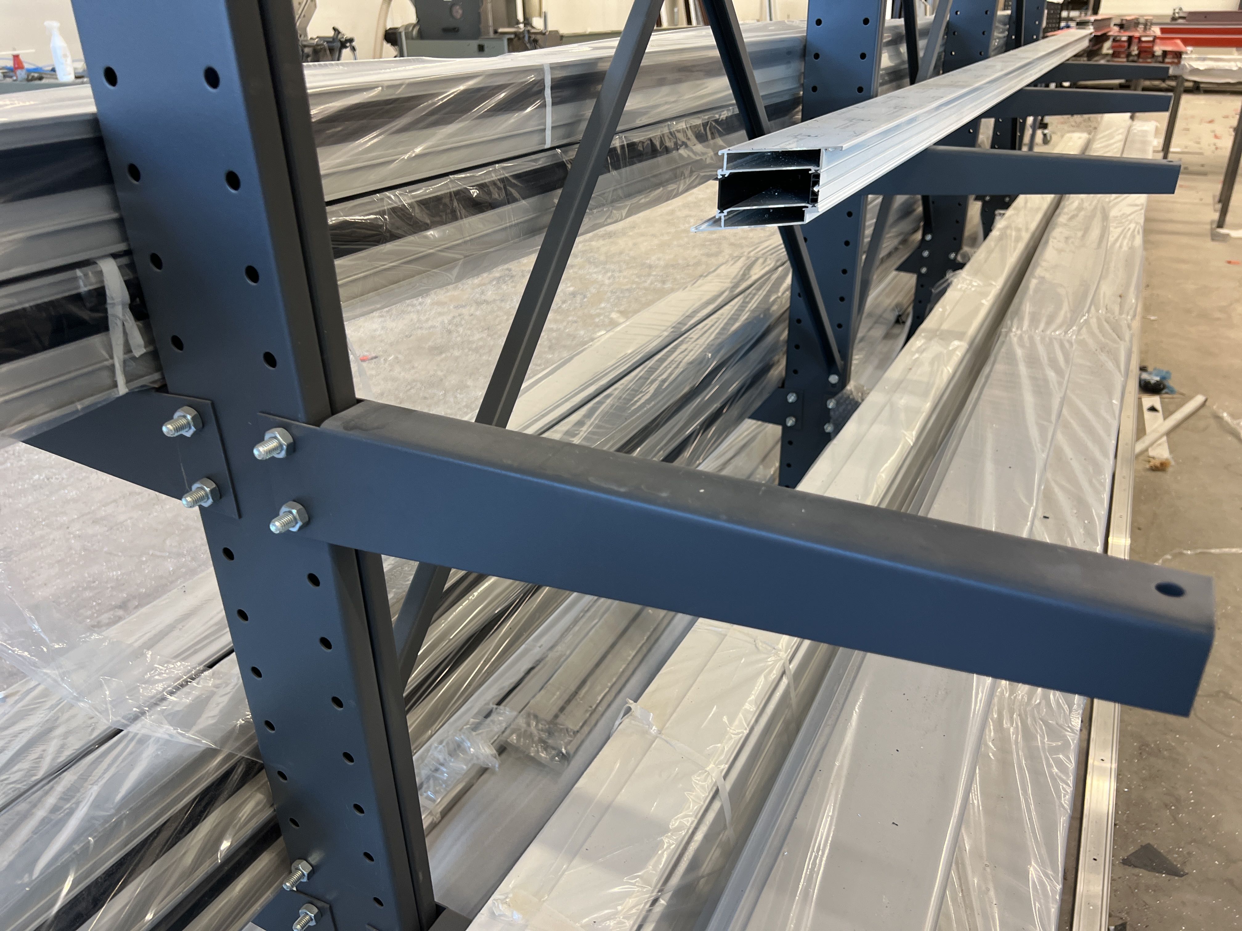 Material rack, 2 pieces - PS Auction - We value the future - Largest in ...