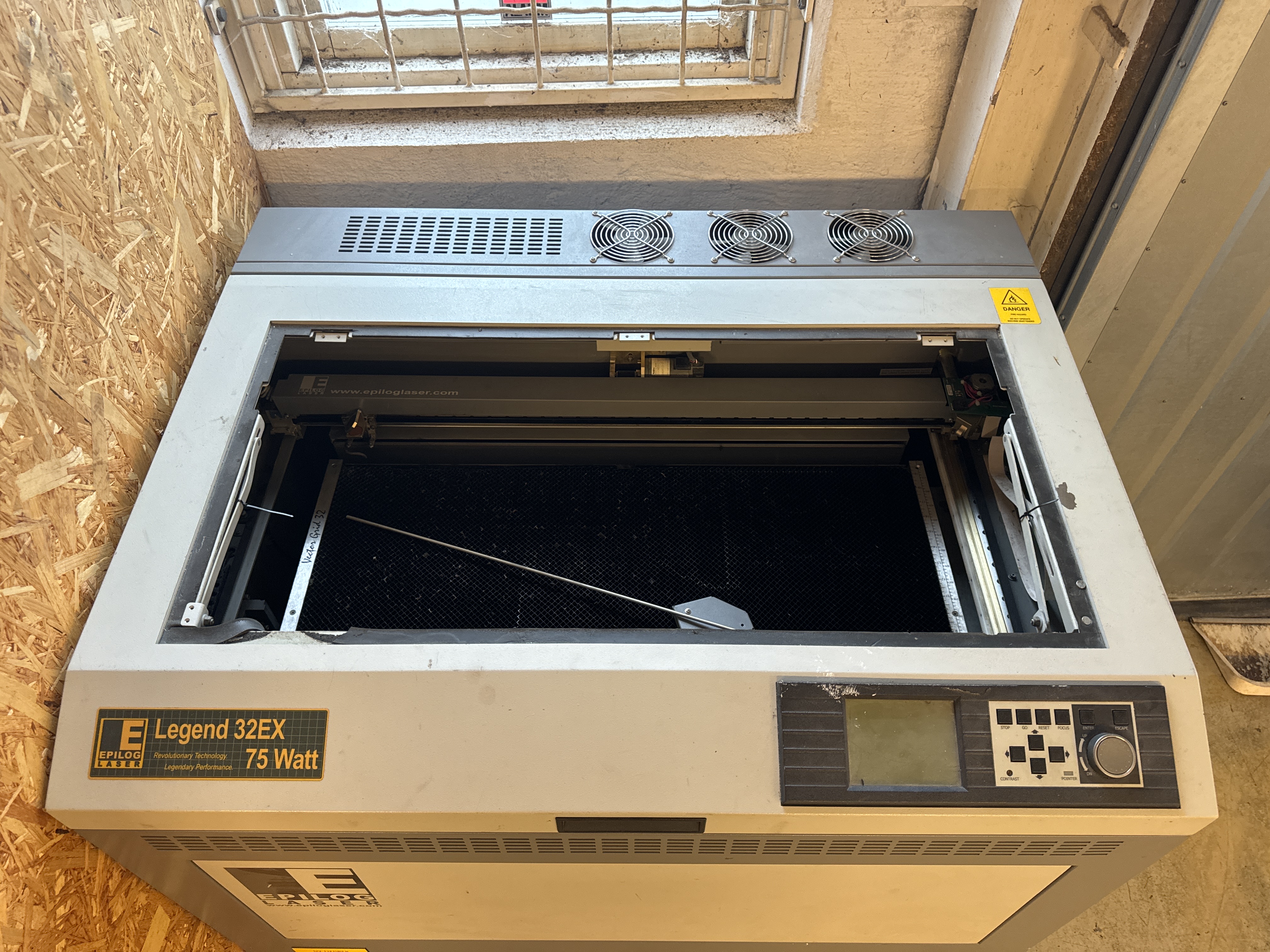 Laser cutter Epilog Legend 32EX - PS Auction - We value the future