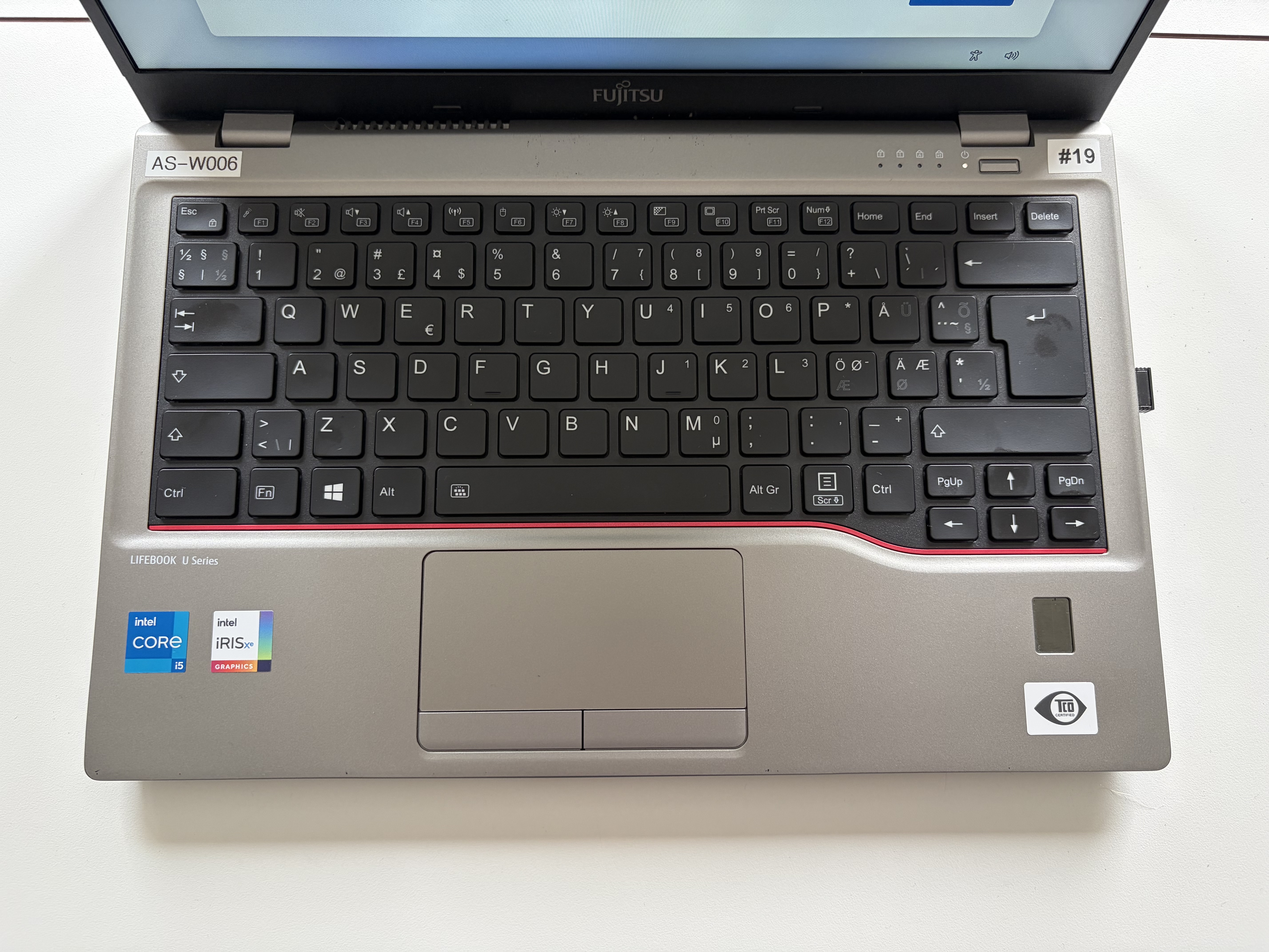 Laptop Fujitsu U7411 (i5, 8gb, 256gb) - PS Auction - We value the