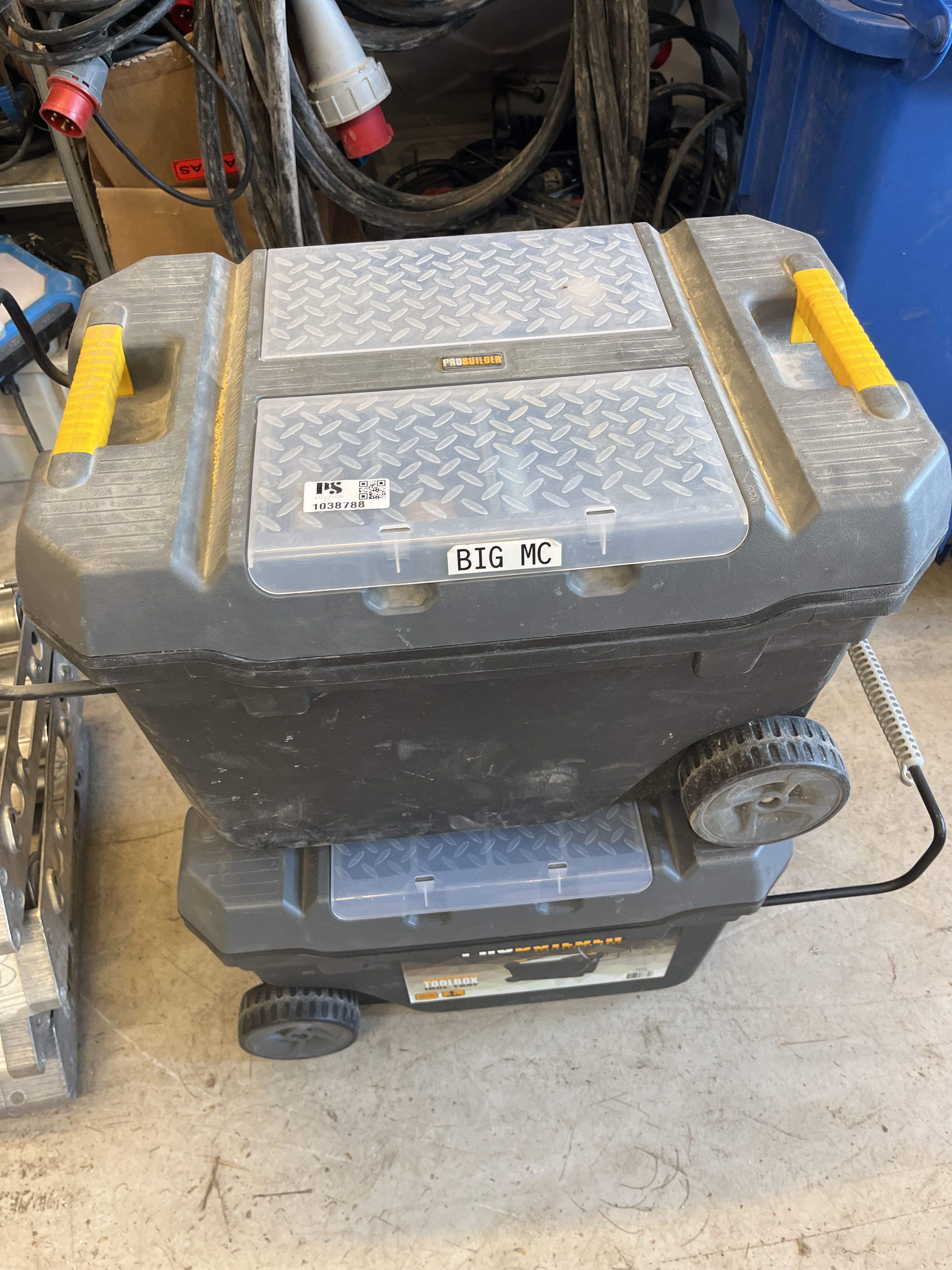 Tool boxes Probuilder - PS Auction - We value the future - Largest in ...