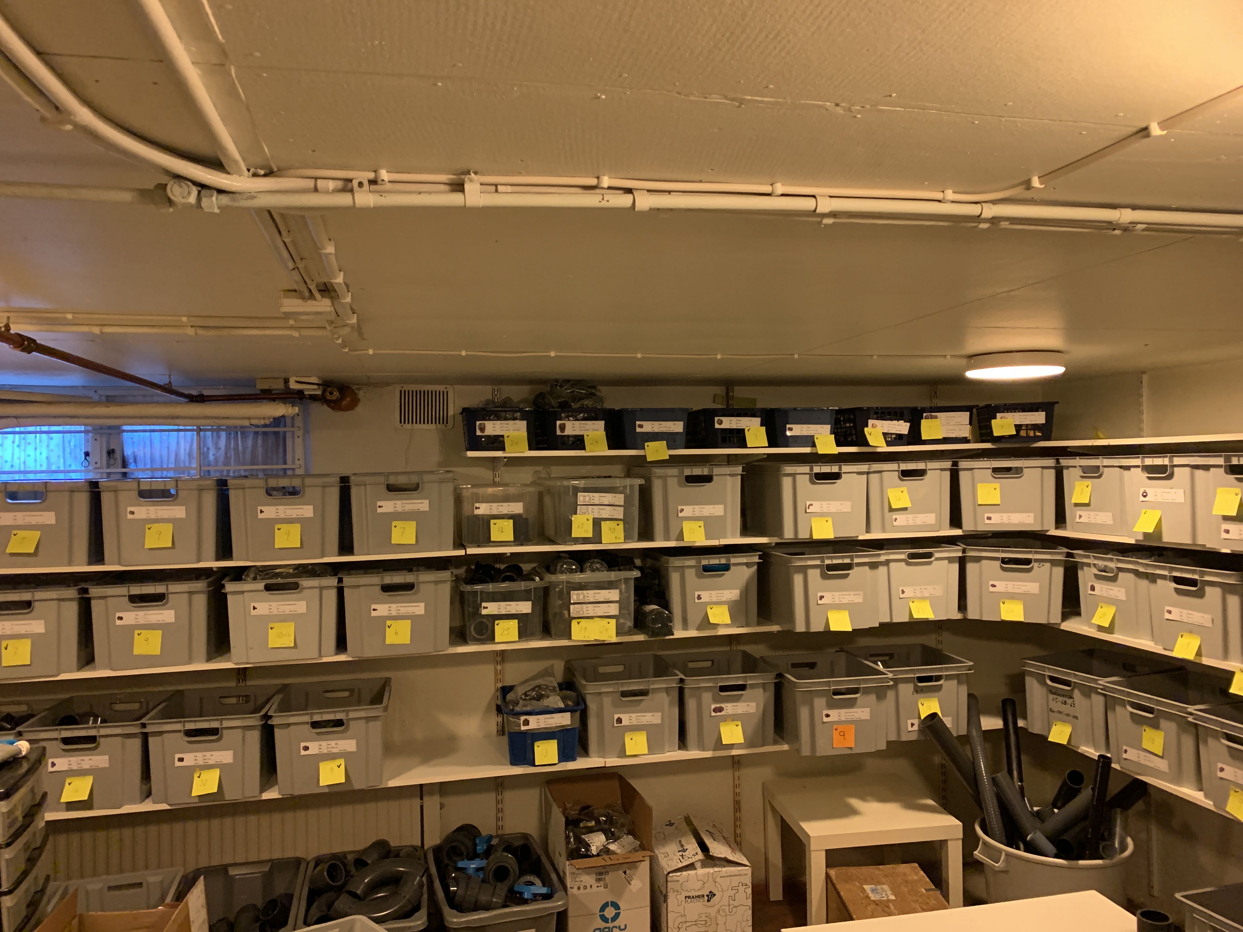 Assortment / warehouse Installation parts PS Auction We value the future Largest in net