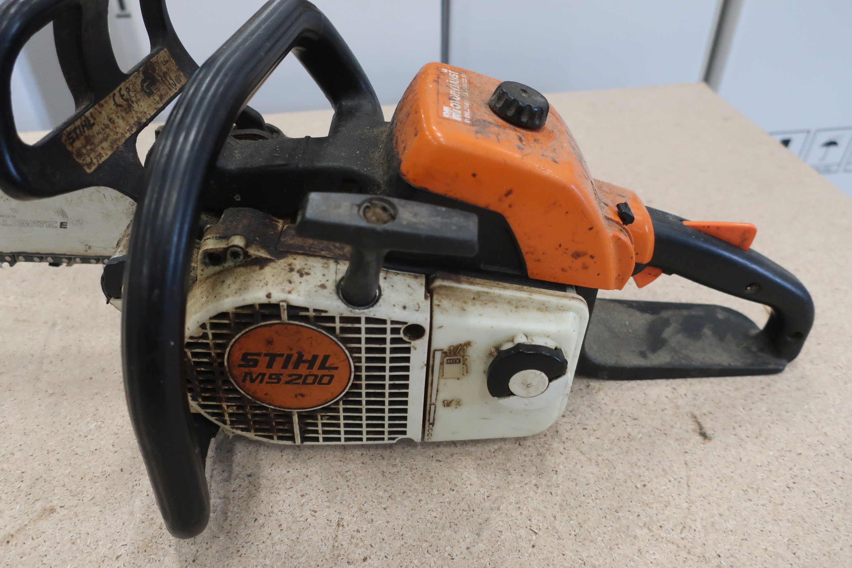 STIHL MS 200 チェーンソー STIHL MS 200 チェーンソー