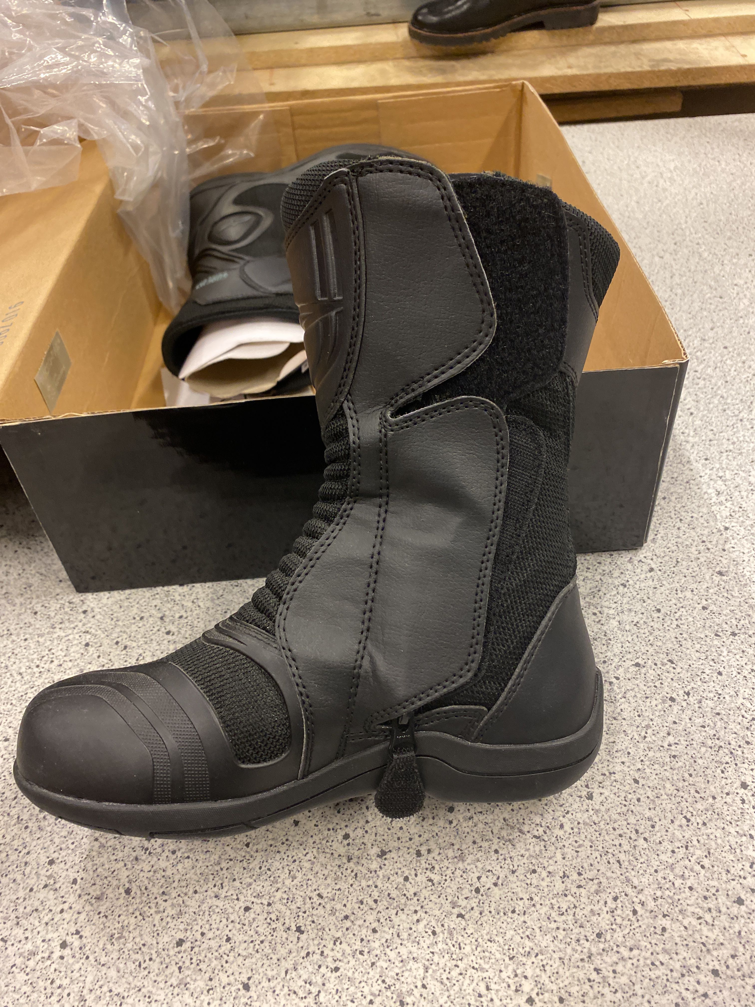 Mc boots. Alpinestars Air plus goretex 