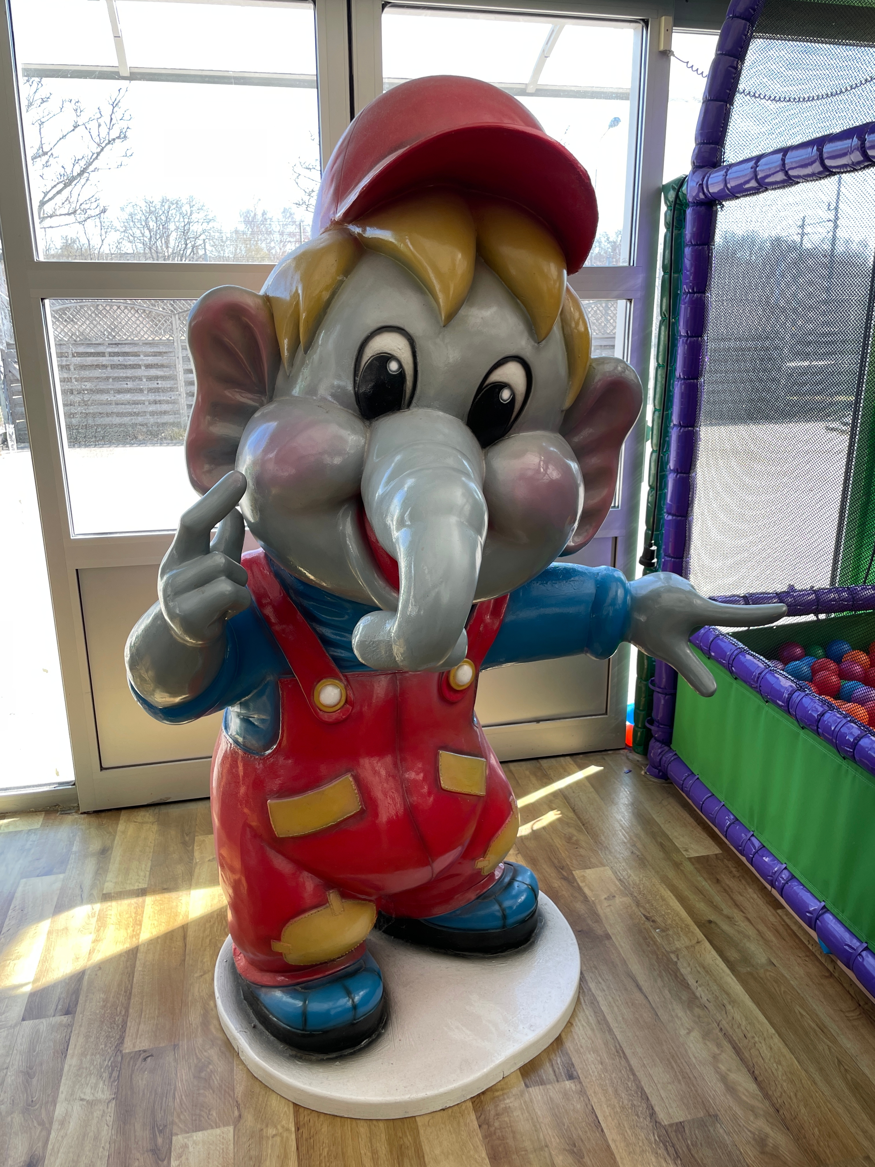 Fairy tale elephant - PS Auction - We value the future