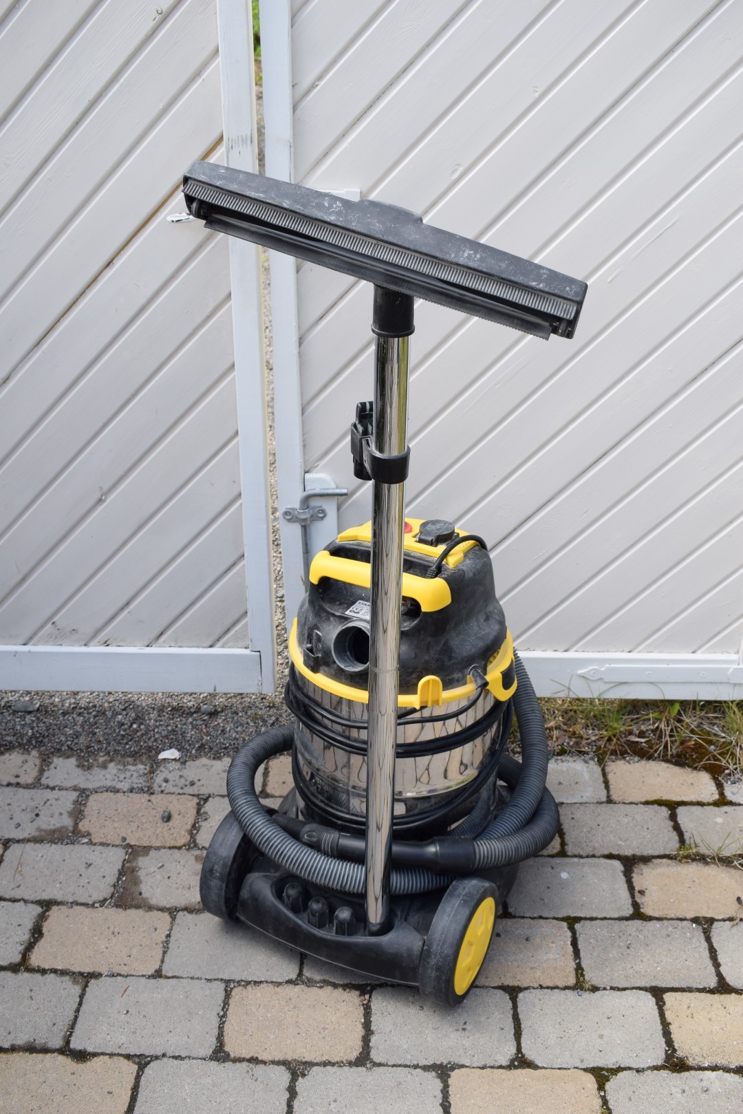 Dammsugare våttorr Stanley SXVC30XTDE Nätauktioner Grovdammsugare | STANLEY SXVC30XTDE