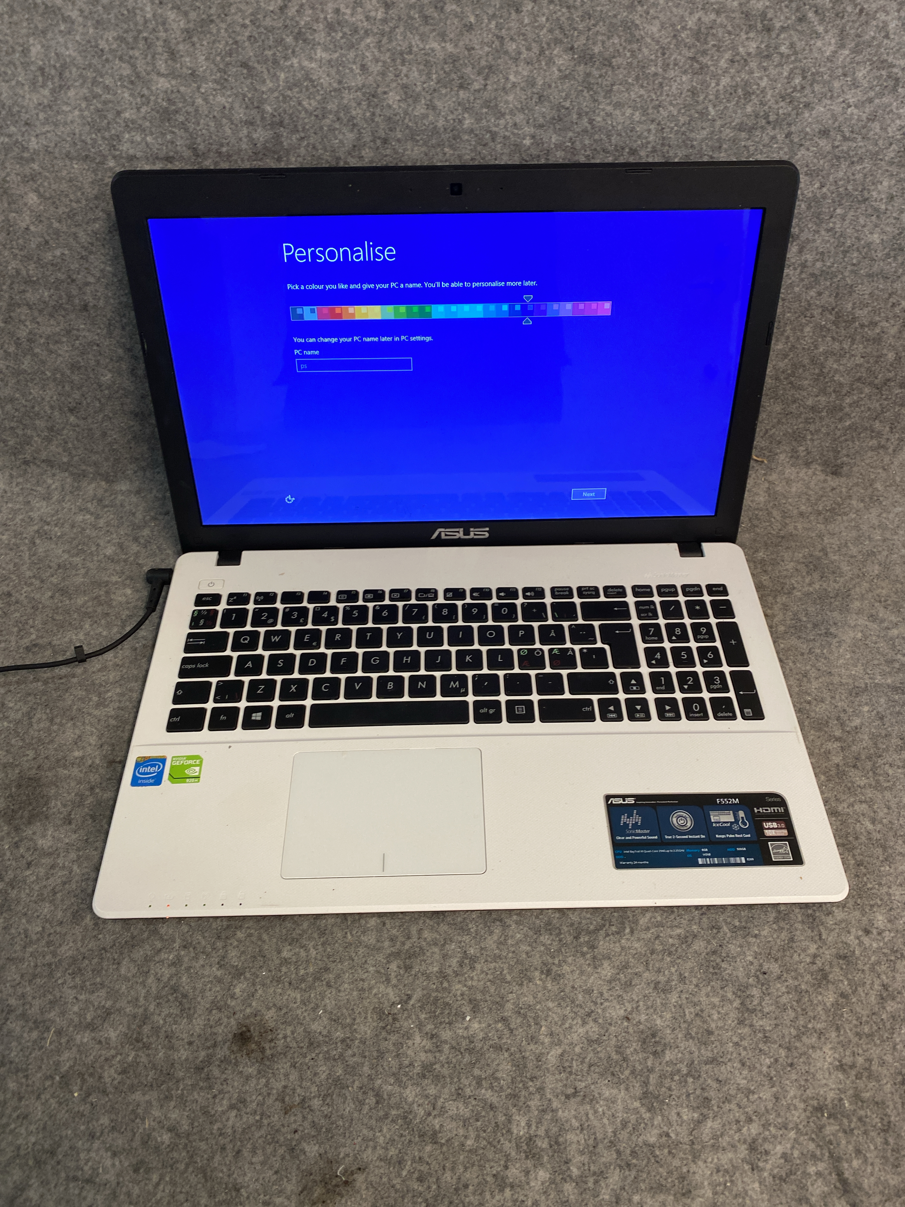 ASUS F553MA-B-WHITE(2014年冬モデル) /Dual-Core-Cel N2830（2コア・2スレッド）搭載 / メモリー4GB / HDD-500GB /大画面15.6インチ液晶 /DVDスーパーマルチドライブ搭載 / Webカメラ / 無線LAN / Office2010インストール済 / 中古品 ASUS、ノートパソコン2014年夏モデルを発表 - 価格.com