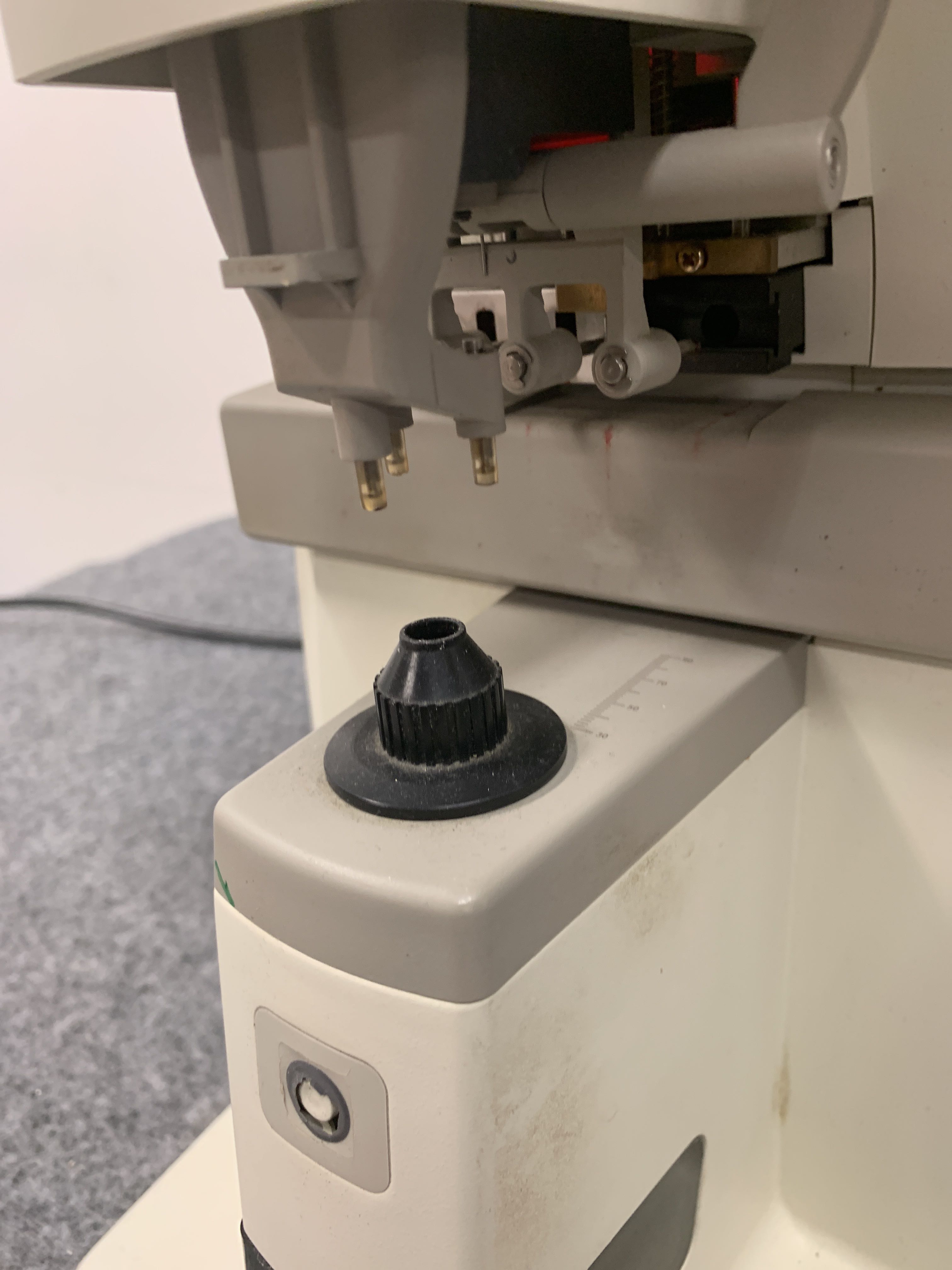 Auto-Lensmeter Charops-LM CLM-3000 - Auktioner online - Nätauktioner ...