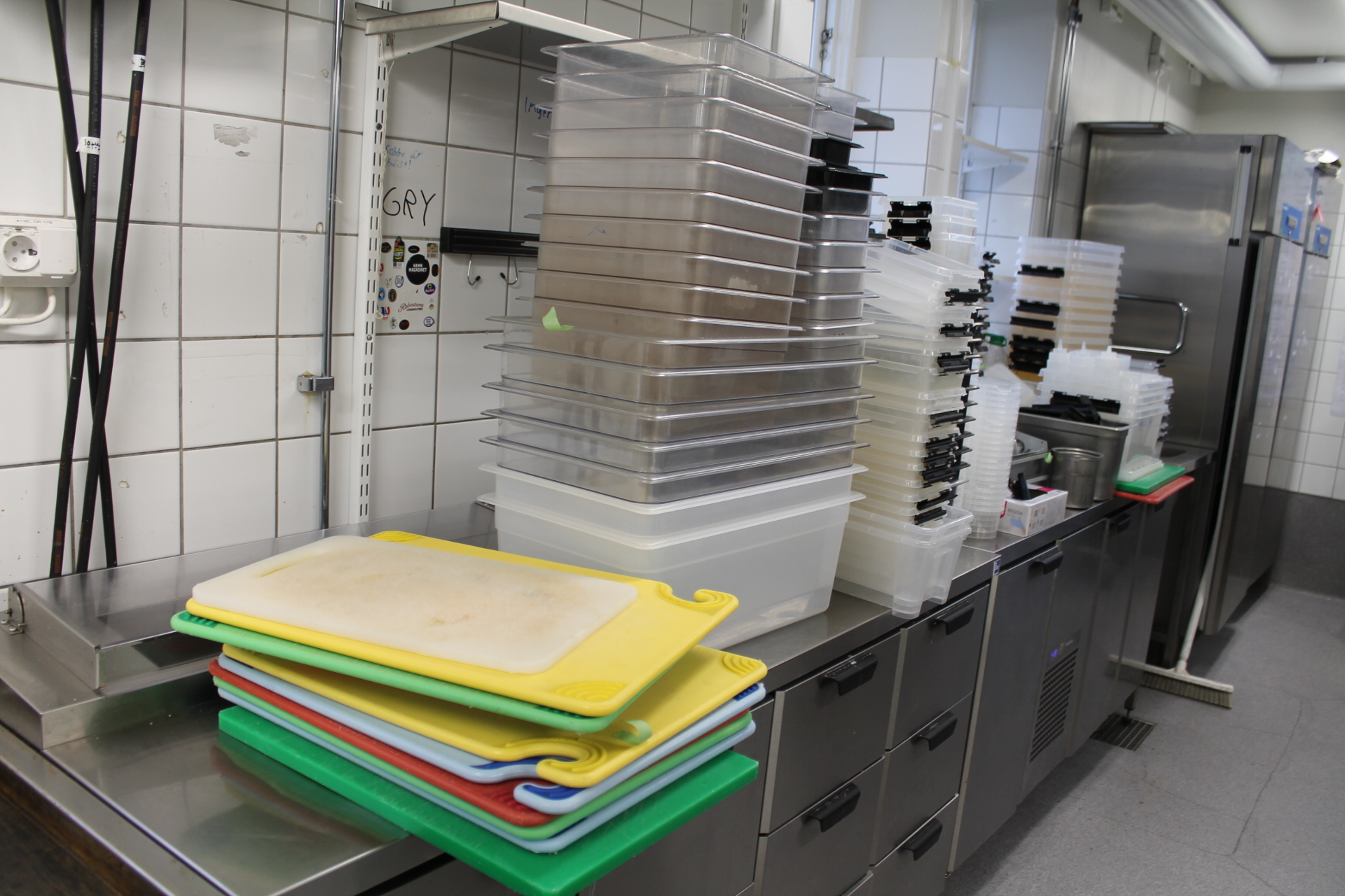 Plastic boxes, cutting boards, etc PS Auction We value the future