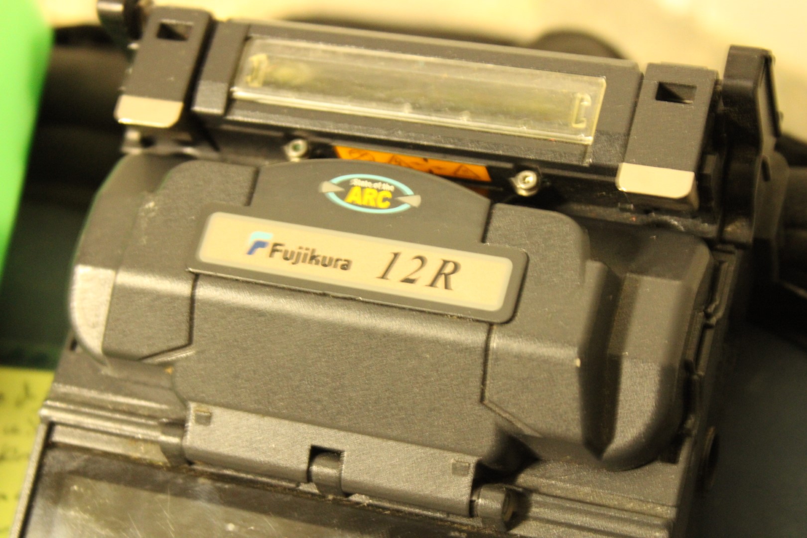 Fibersvets Fujikura 12R Fusion Splicer - PS Auction - We value the 