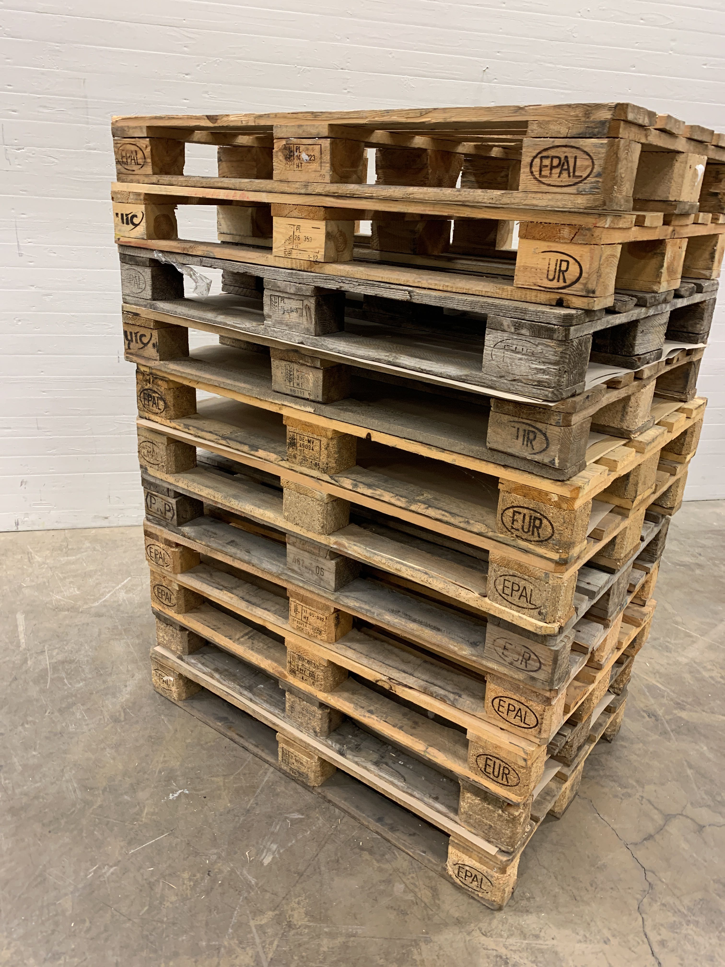 11 EU pallets in varying condition PS Auction We value the future