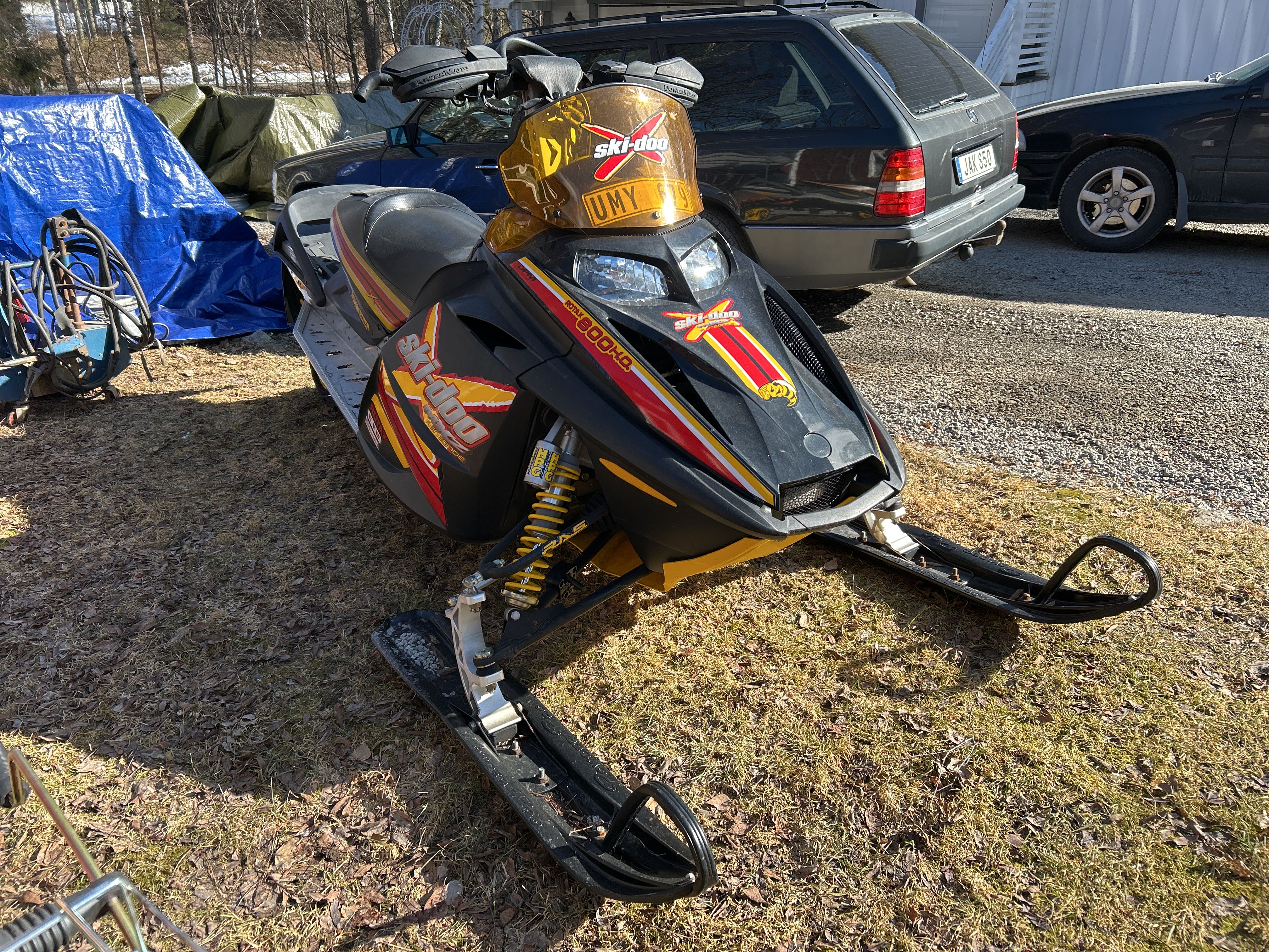 Snowmobile Ski-Doo MXZ Renegade 800 137hp -2004 - PS Auction - We