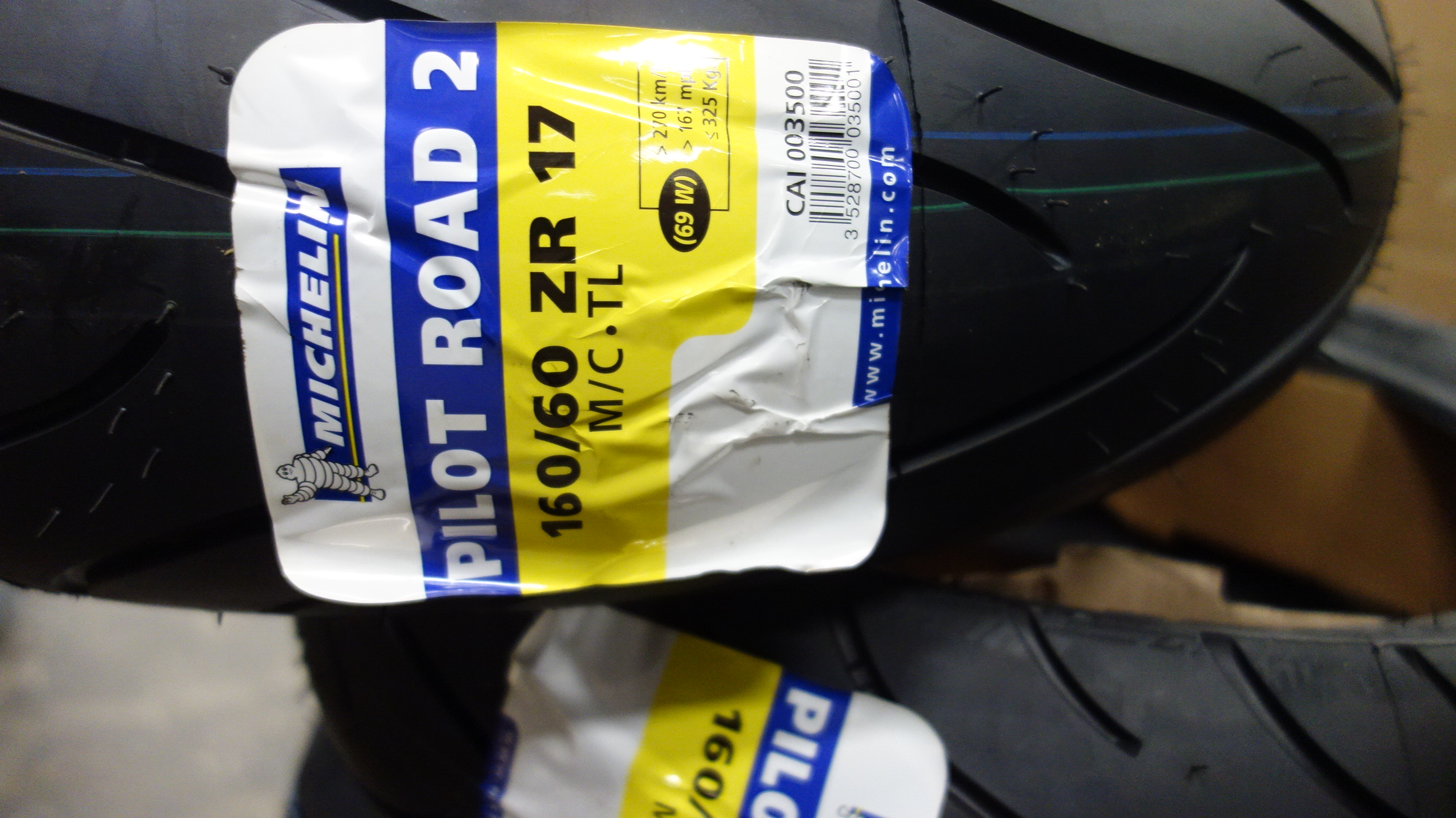 Mc Tires Michelin Pilot Road 2 160 60 Zr 17 Ps Auction We Value The Future Largest In Net Auctions