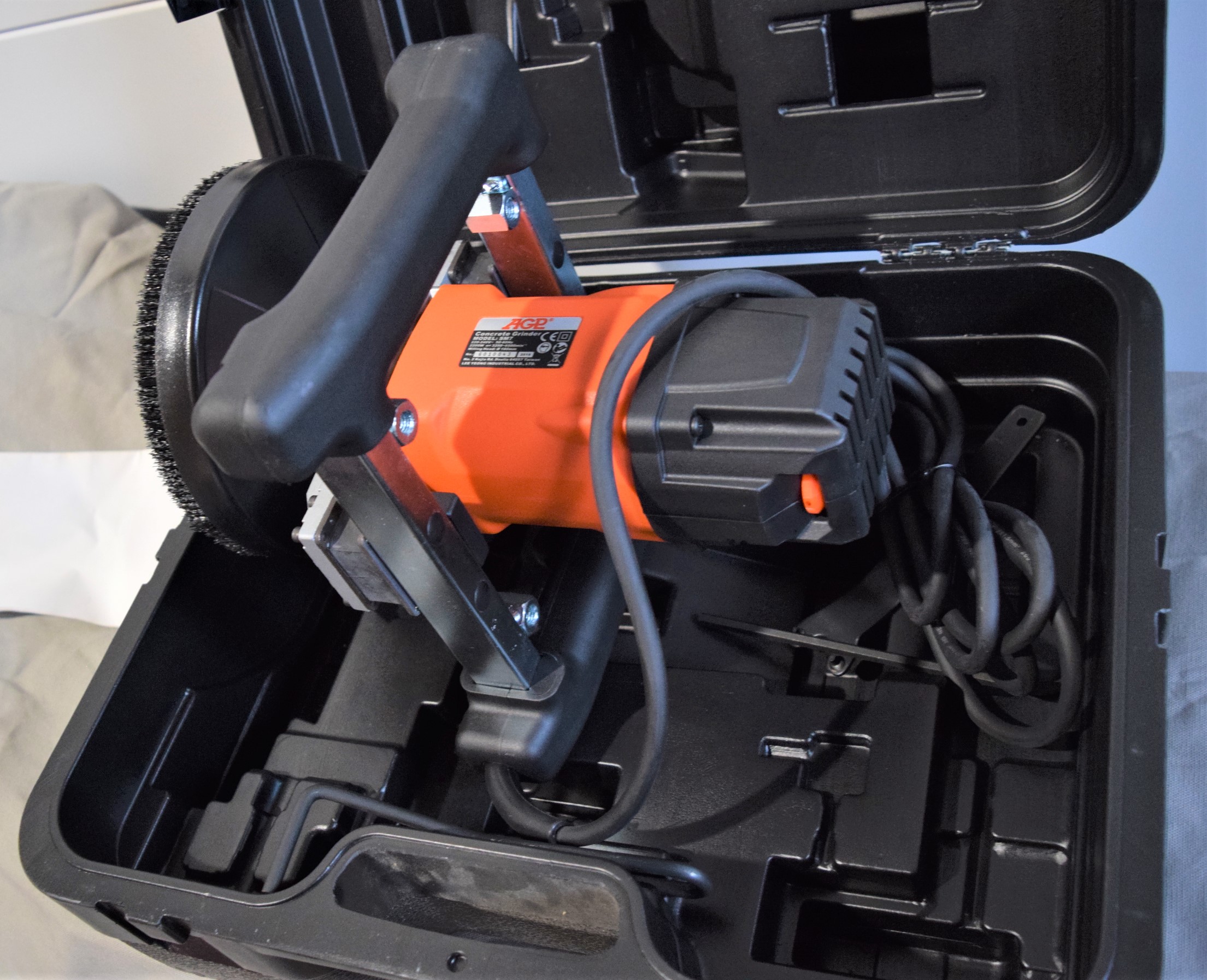 Concrete grinder 180mm from AGP "SM7" PS Auction We value the